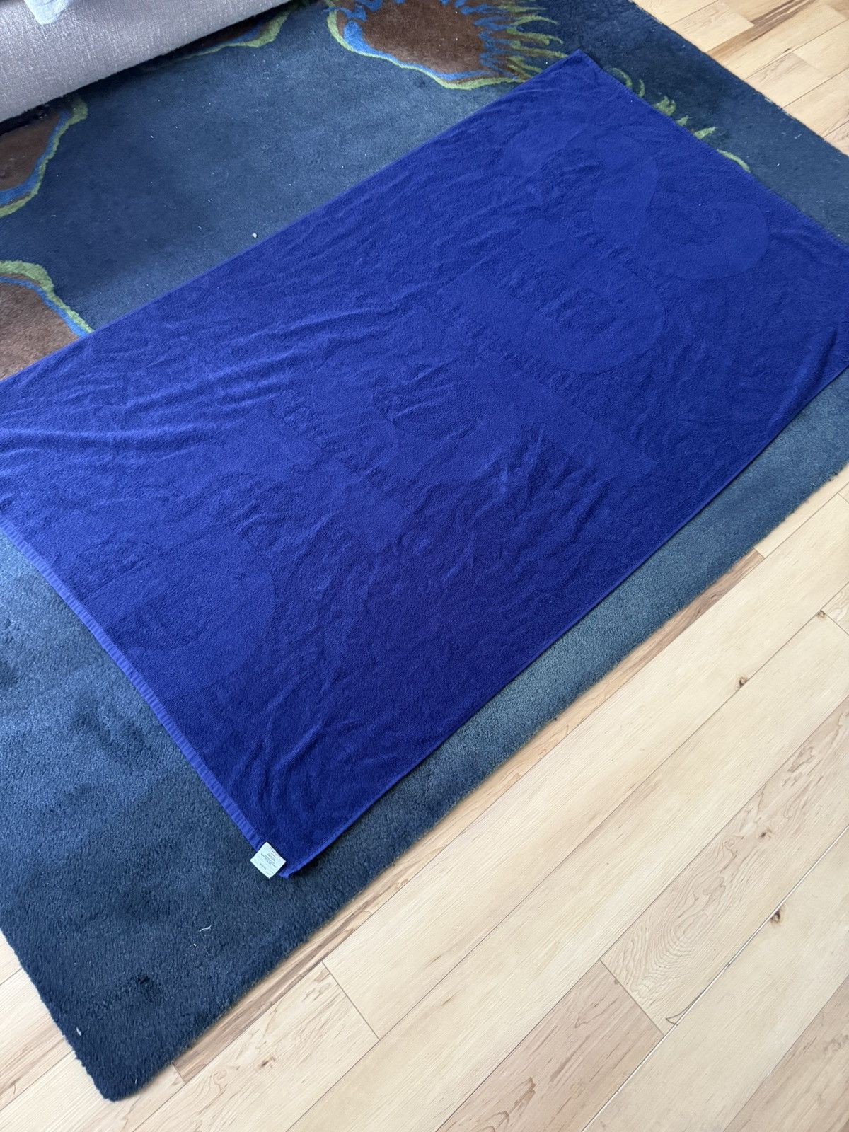 Supreme Tonal Logo Towel Size ONE SIZE - 2 Thumbnail
