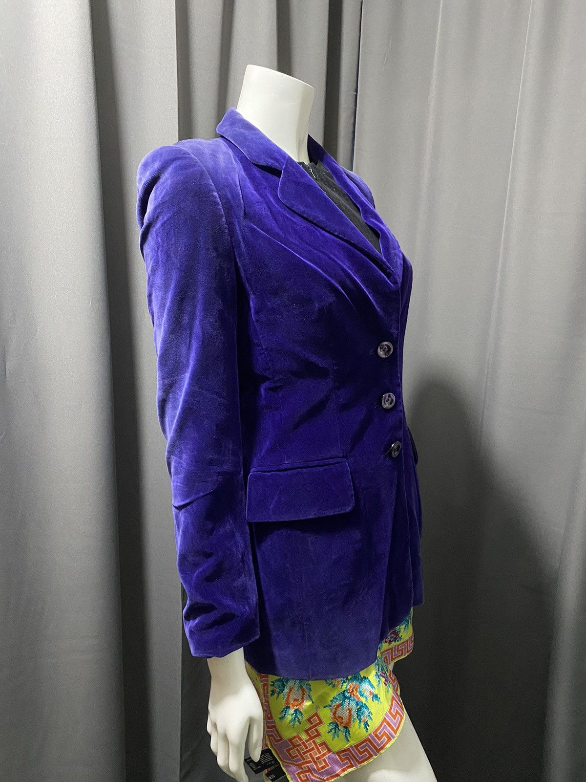 Escada Vintage Escada Velvet Blazer Size S / US 4 / IT 40 - 2 Thumbnail