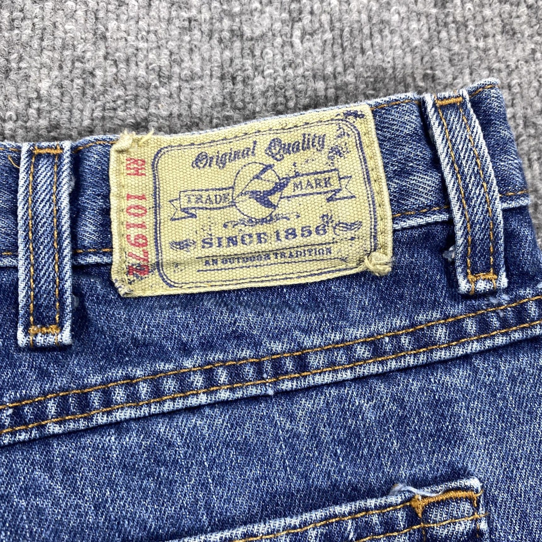 Denime RedHead Jeans Mens 40x32 Blue Straight Classic Fit Medium Wash Denim Pockets Size US 40 / EU 56 - 4 Thumbnail