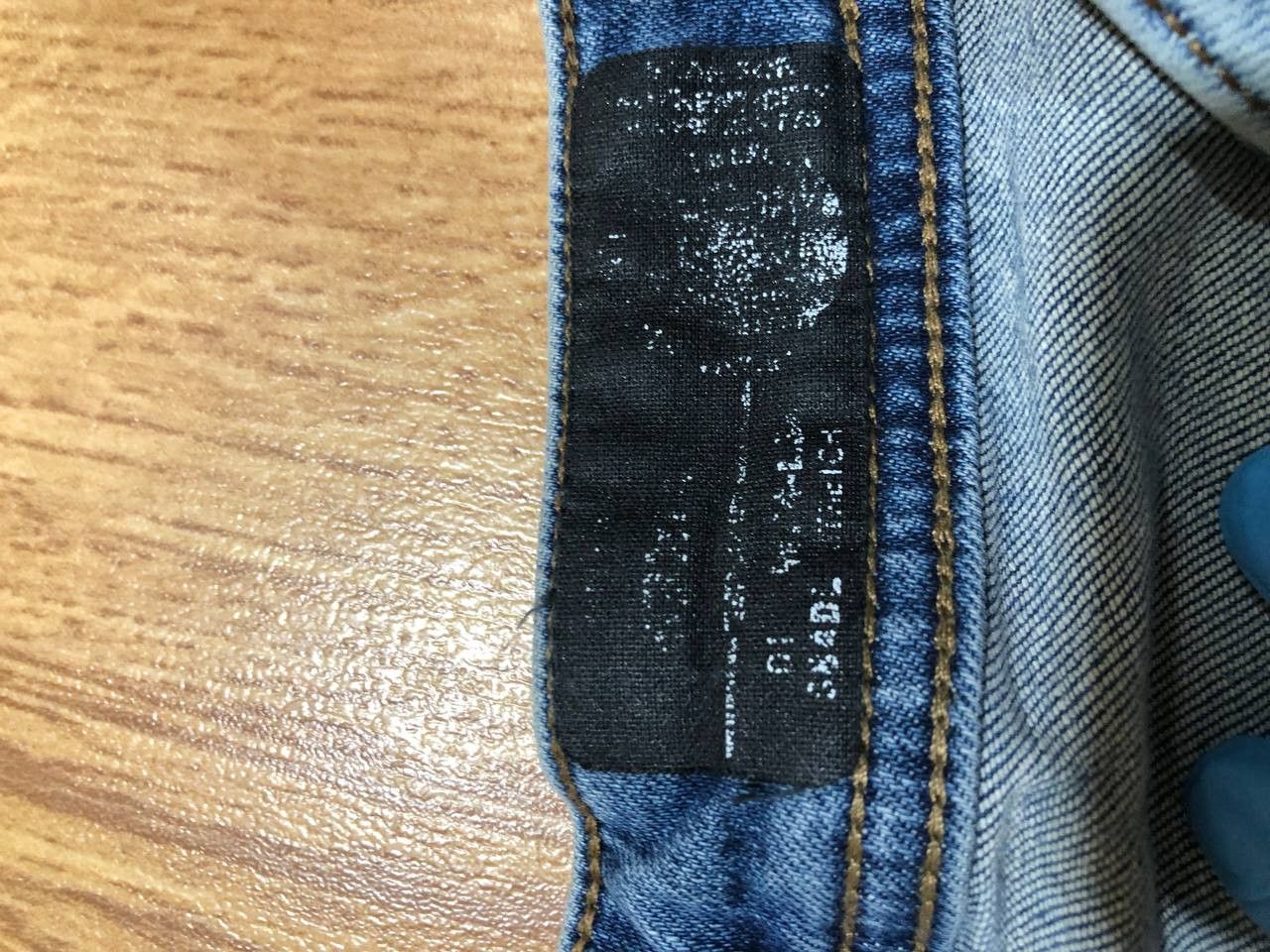 Diesel MENS Vintage Diesel faded denim jeans Relaxed fit streetwear Size US 34 / EU 50 - 2 Thumbnail