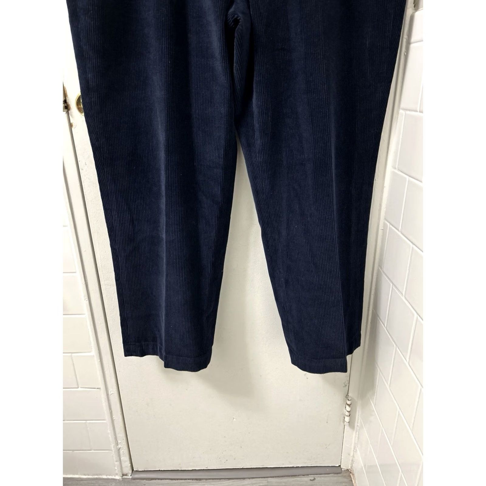 Brooks Brothers Brooks Brothers Hudson Corduroy Pants Mens 40x30 Navy Blue Straight Leg Trousers Dress Pants Slacks Casual Business Mens Regular Size 40 Blue Size US 40 / EU 56 - 3 Thumbnail