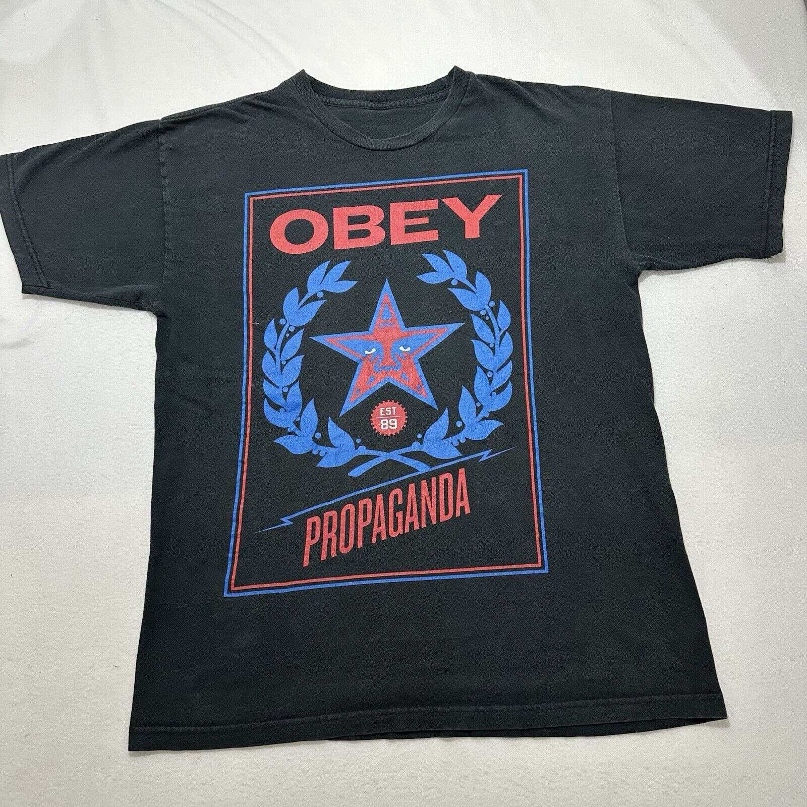 Obey OBEY Large Distressed Graphic T Shirt Star Logo Black Tee Size US L / EU 52-54 / 3 - 1 Thumbnail