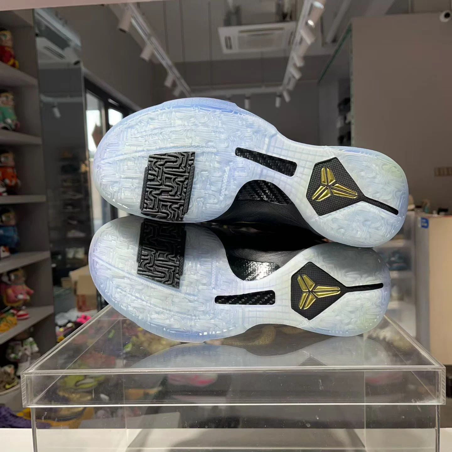 Nike zk5 Snake 43 Worn Once Original Box Size US 10 / EU 43 - 7 Thumbnail