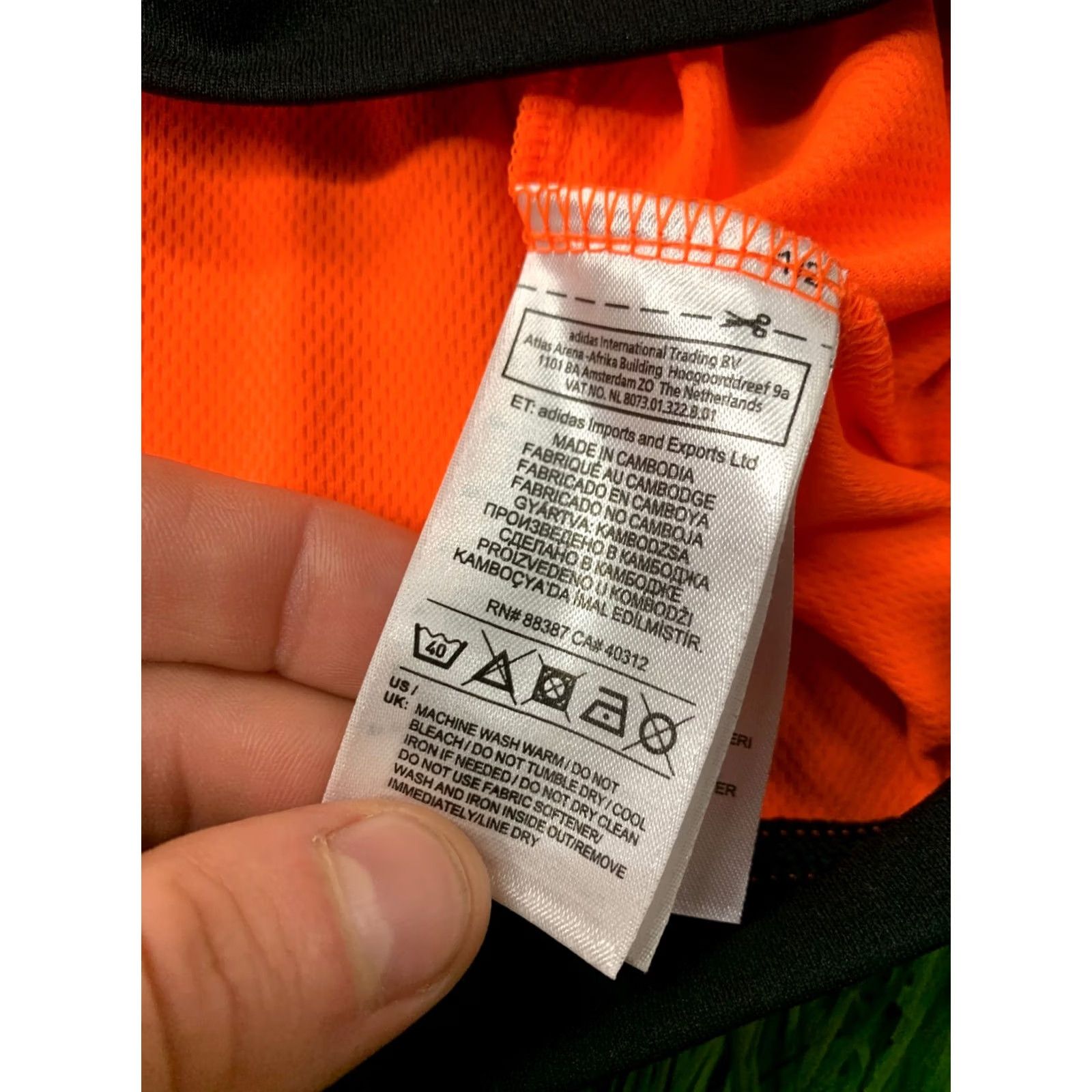Adidas ADIDAS PERFORMANCE FOOTBALL SHIRT JERSEY M Black and Orange Mens 2015 Estro Classic Football Shirt Size US M / EU 48-50 / 2 - 6 Thumbnail