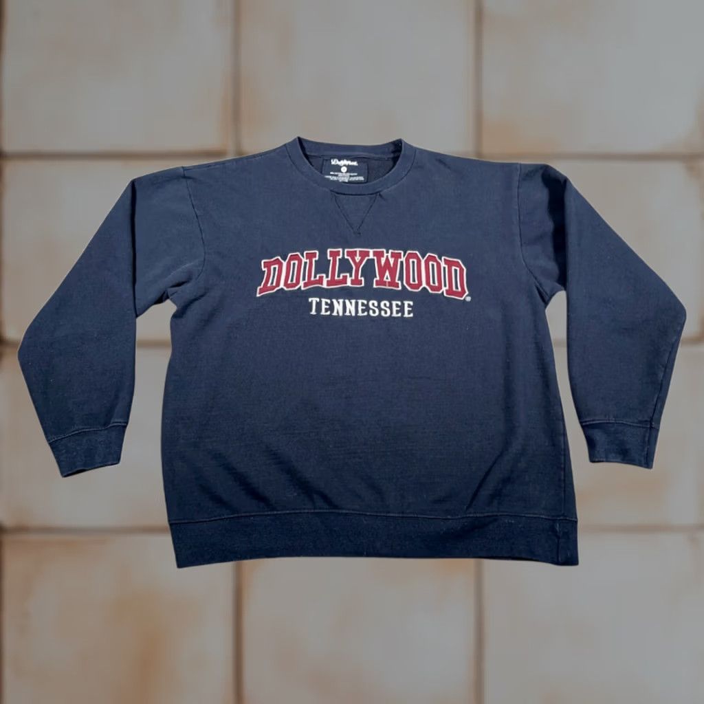 Vintage Dollywood Sweater Adult MEDIUM Blue Sweatshirt Tennessee Park Country Music Size US M / EU 48-50 / 2 - 1 Thumbnail