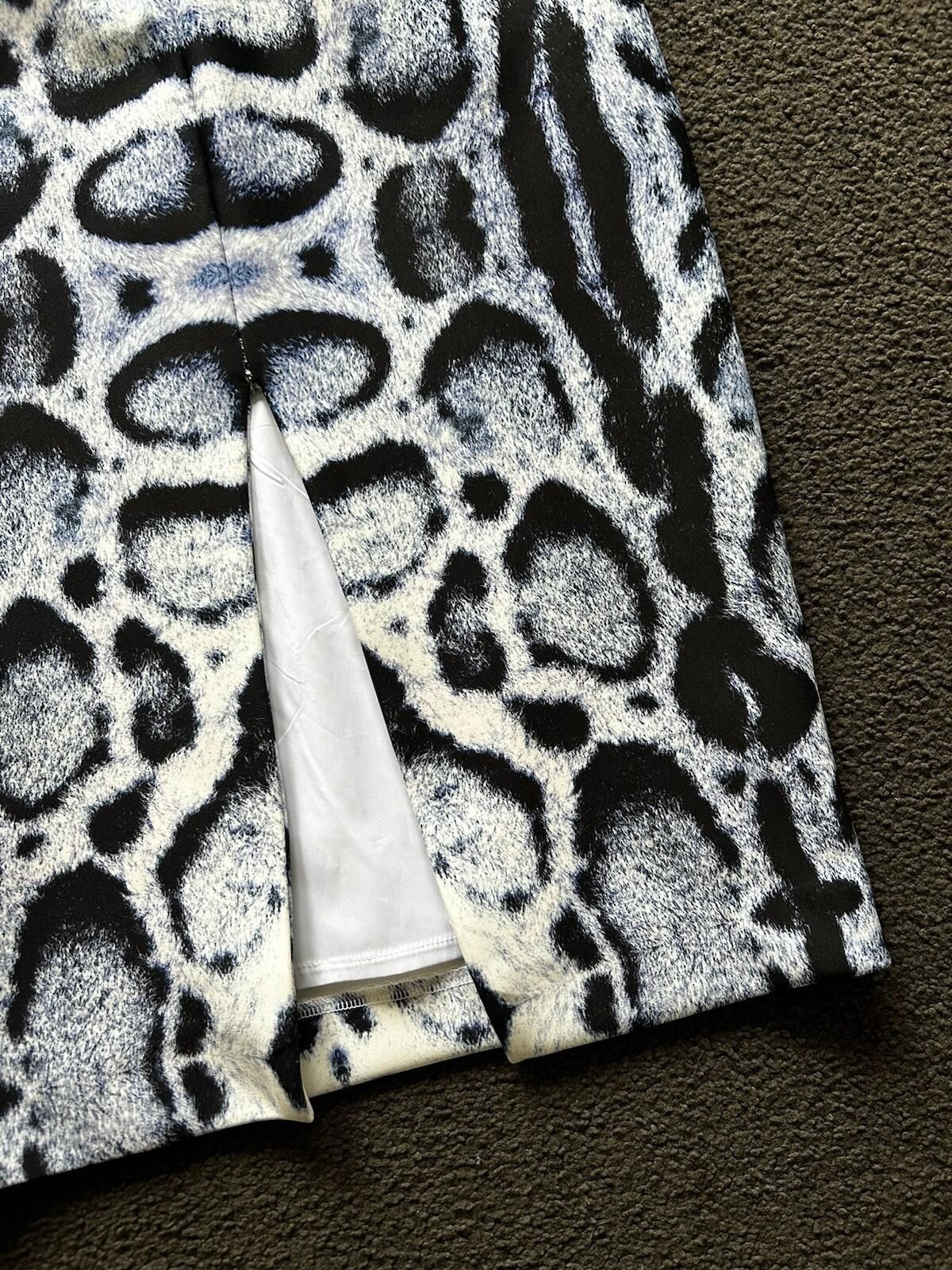 Kokaine Kookai Animal Print Pencil Skirt White Navy-Sz 34/AU 6-8(07) Size 30" / US 8 / IT 44 - 8 Thumbnail