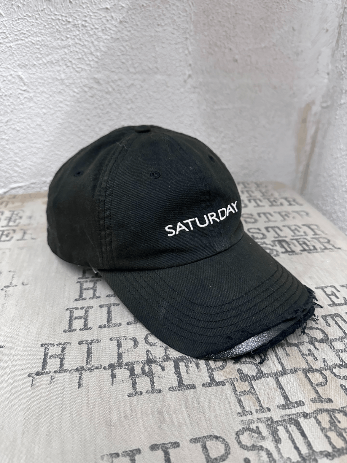 Vetements Vetements 18AW Saturday distressed baseball hat Size ONE SIZE - 3 Thumbnail