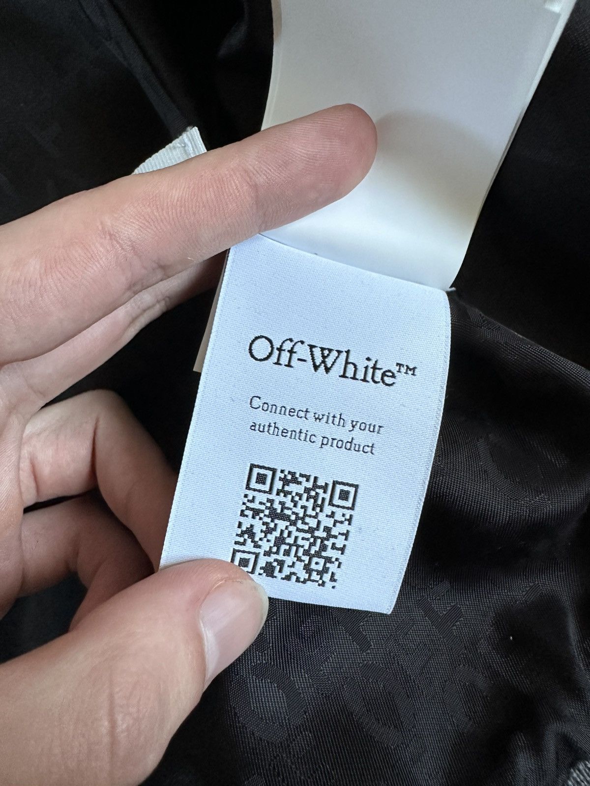 Off-White off white x ac milan 23/24 devil varsity bomber jacket Size US M / EU 48-50 / 2 - 12 Thumbnail