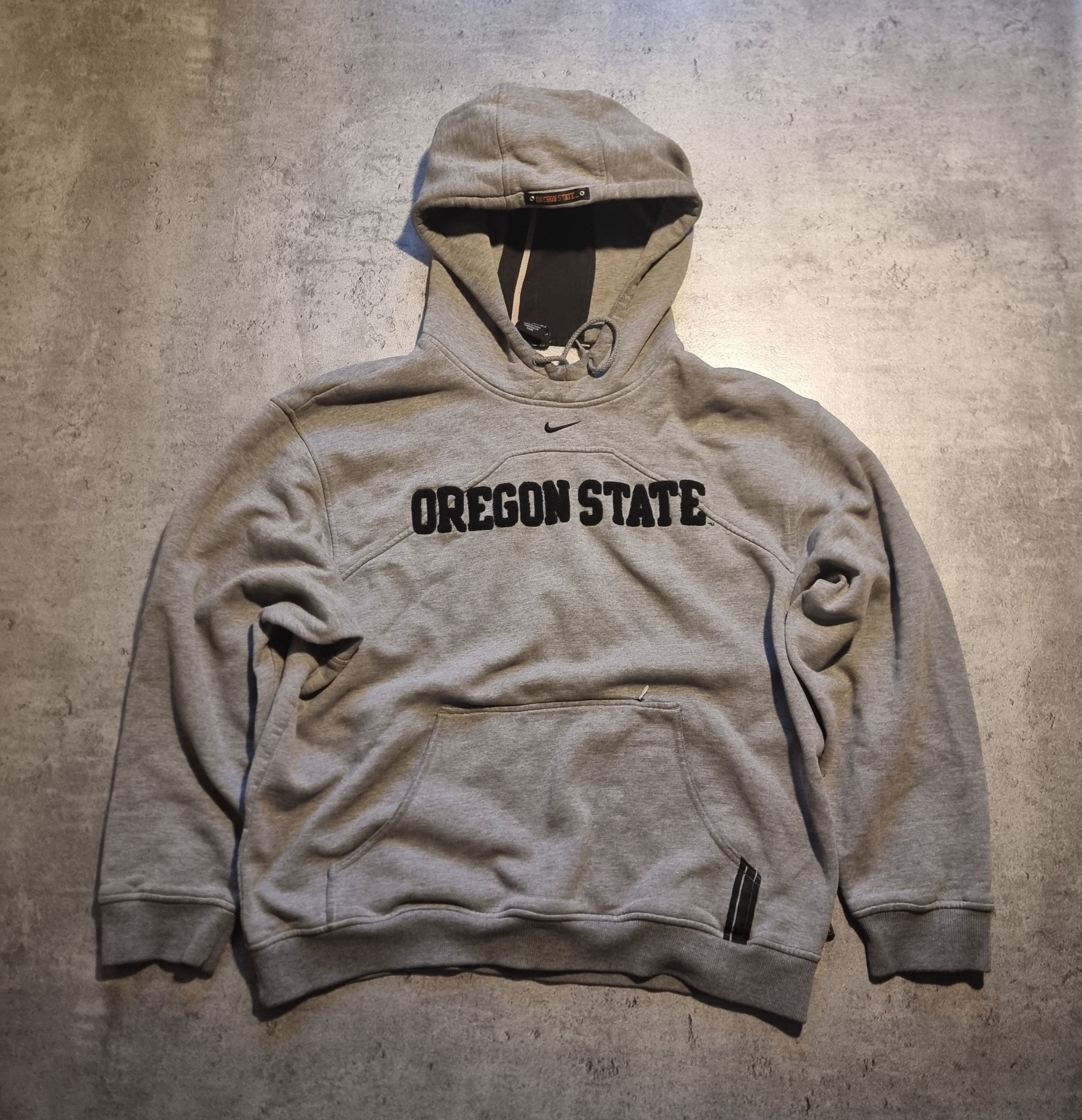 Nike Nike vintage center swoosh oregon state made in usa 90s Size US M / EU 48-50 / 2 - 1 Thumbnail