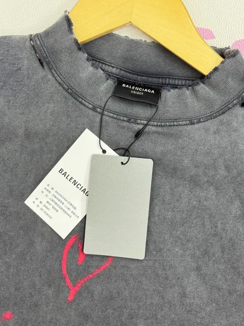 Balenciaga Balenciaga Valentine's Day Series Lipstick Graffiti Letter Size US S / EU 44-46 / 1 - 4 Thumbnail