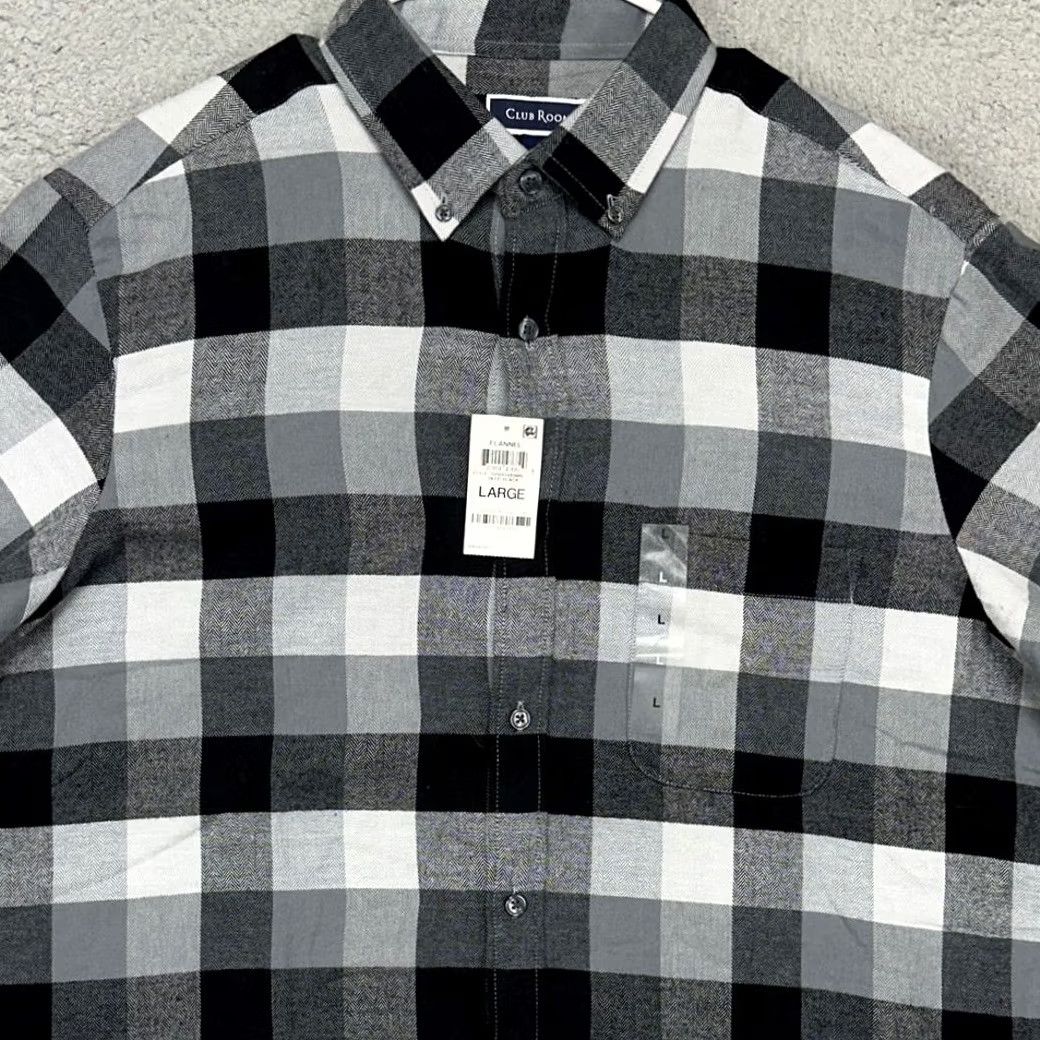 Club Room VINTAGE Club Room Flannel Shirt Mens Large Black Grey Herringbone Plaid Button-Down NEW Size US L / EU 52-54 / 3 - 2 Thumbnail