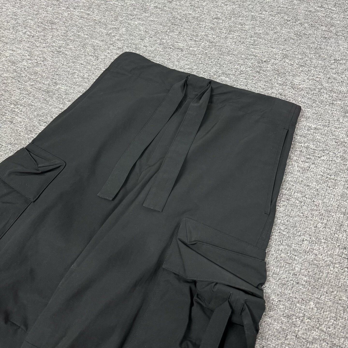 Louis Vuitton Louis Vuitton Multi-Pocket Cargo Pants 36 Size US 36 / EU 52 - 4 Thumbnail
