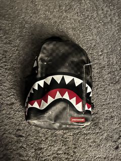 Louis vuitton 2024 shark backpack