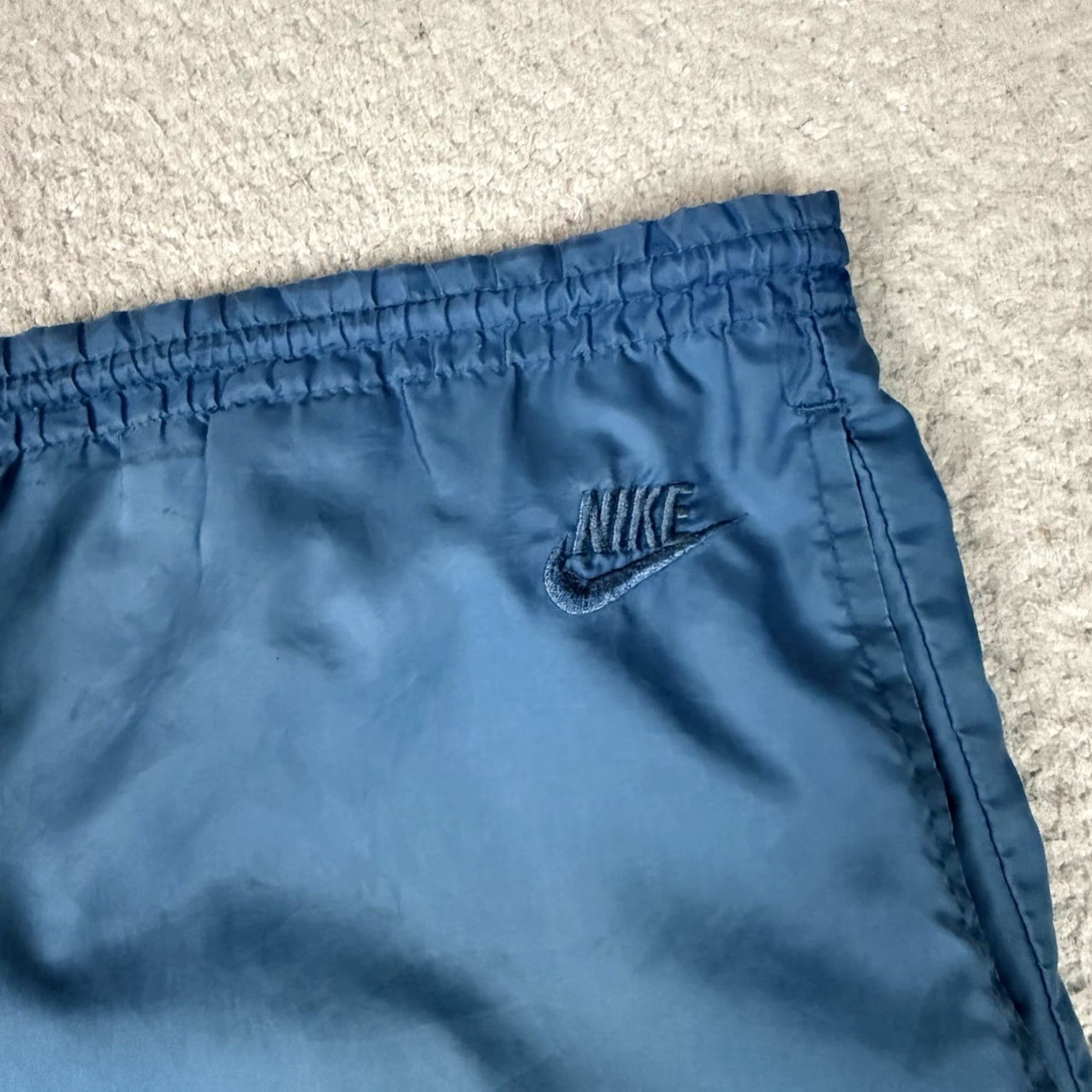 Nike VINTAGE Nike Pants Mens L Blue Nylon Jogger Windbreaker Track 80s Rare Vtg L Modern Classic 90s Logo Men Size US 33 - 3 Thumbnail