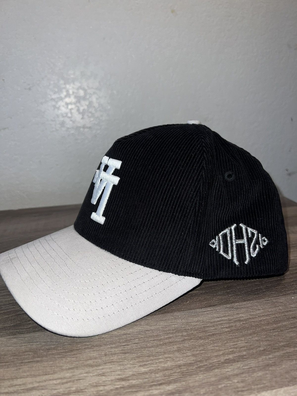 Other Kill the hype LA suede/ corduroy Size ONE SIZE - 2 Thumbnail
