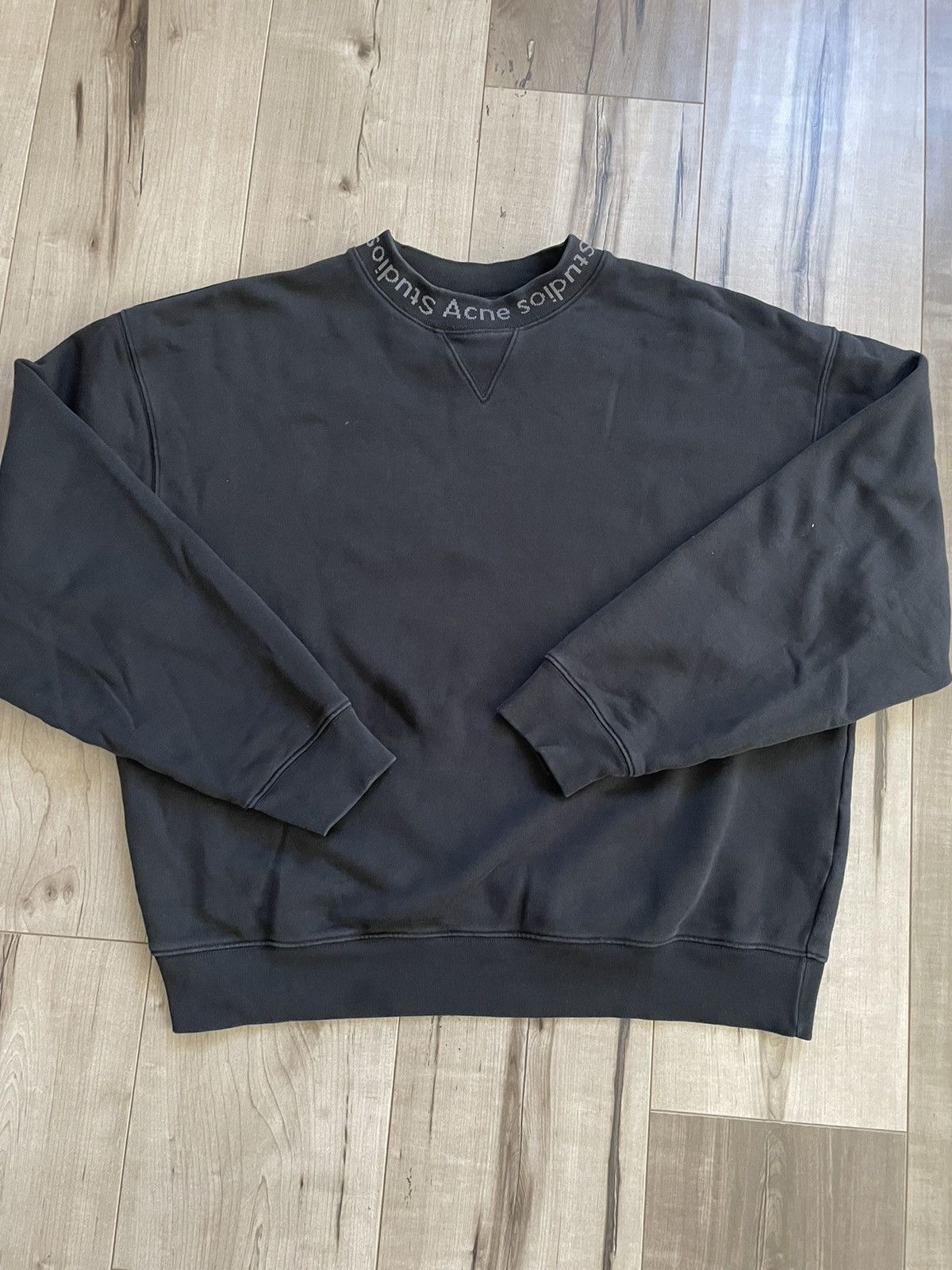 Acne Studios Acne Studio Rib Logo Crewneck Sweater Size US S / EU 44-46 / 1 - 1 Thumbnail