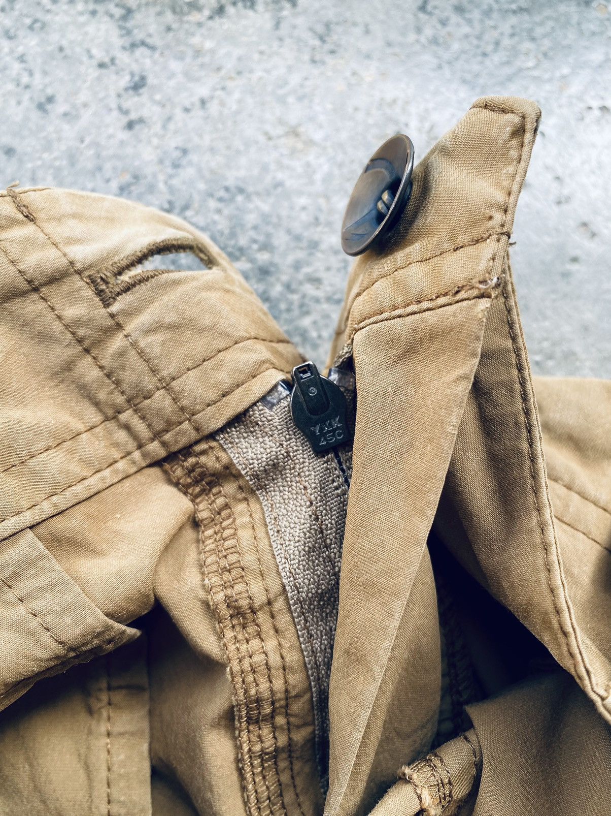 Arc'teryx Vintage Y2k Arcteryx Small Logo Brown Short Pants Size US 31 - 8 Thumbnail