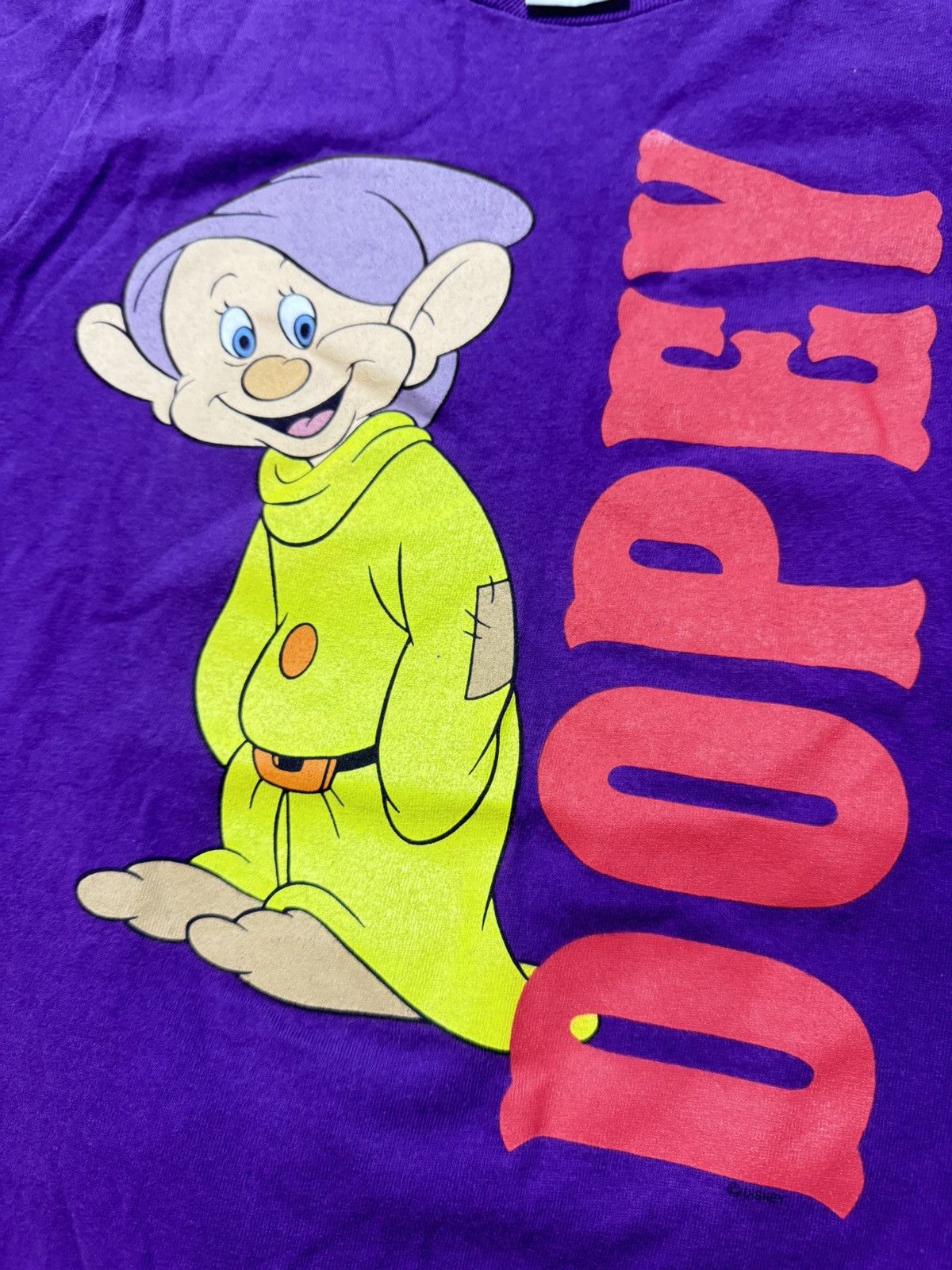 Disney × Vintage Vintage 90s Snow White and the Seven Dwarfs Dopey T Shirt Size US XXS / EU 40 - 4 Thumbnail