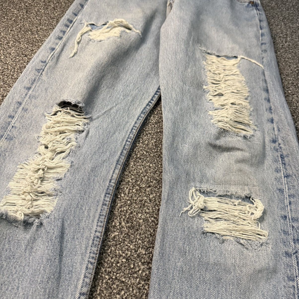 Levi's Vintage Clothing 🔥🇺🇸 Vintage 90s Levis 501 Super Distressed Faded Denim Size US 30 / EU 46 - 8 Thumbnail