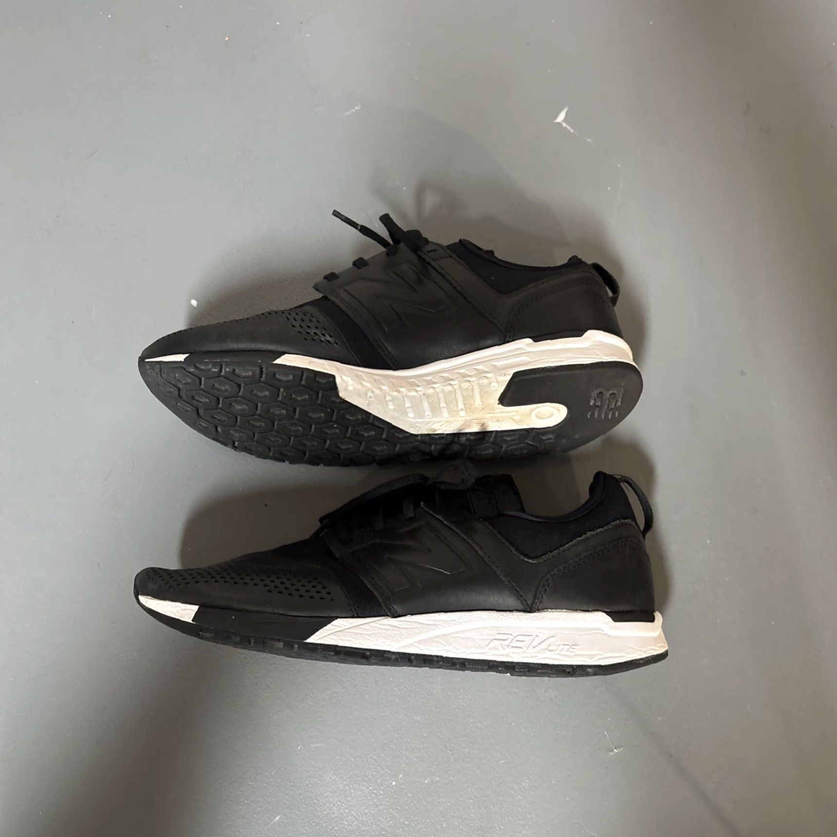 New Balance New Balance 247 Sneaker Men’s 10 D Black MRL247VE Size US 10 / EU 43 - 5 Thumbnail