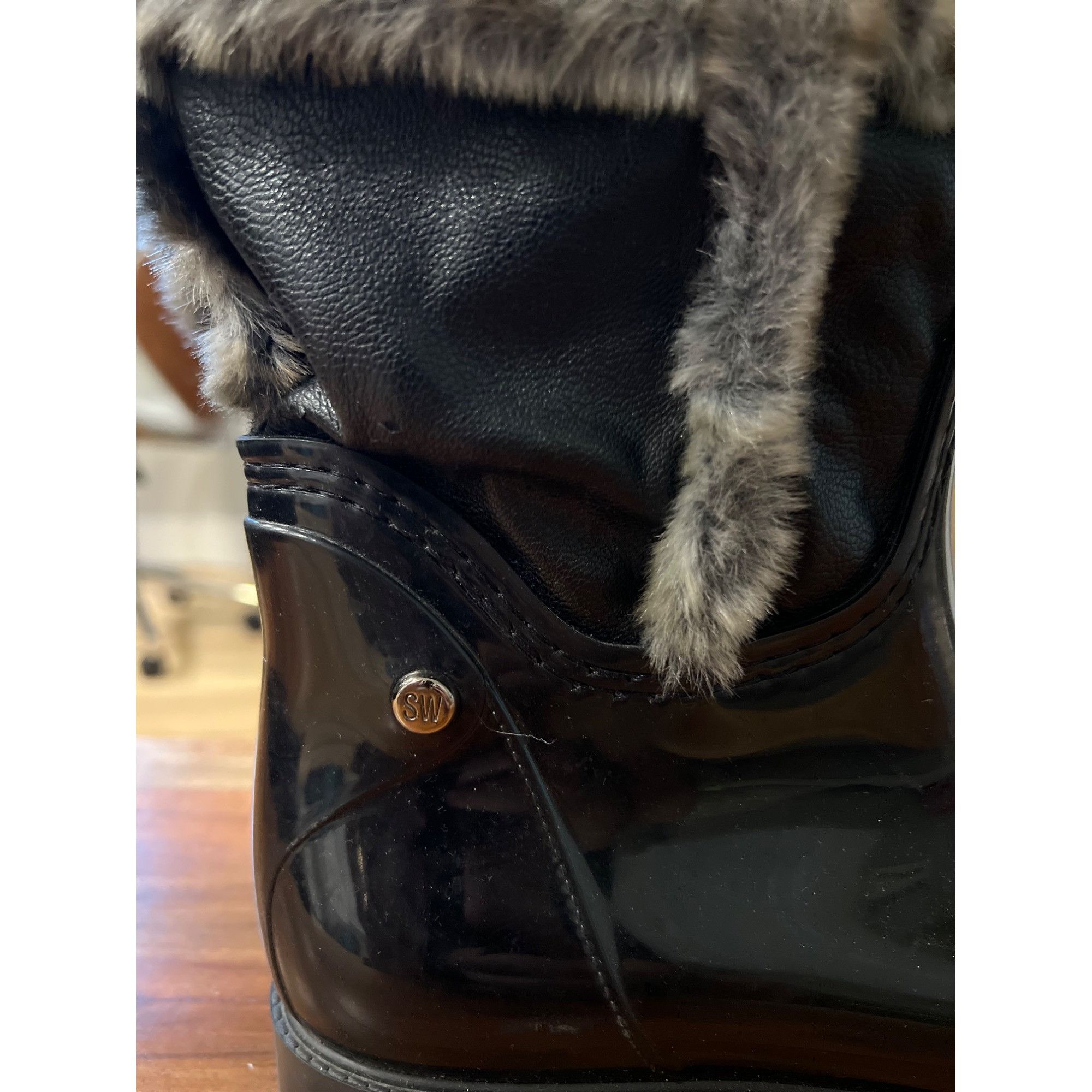 Stuart Weitzman Stuart Weitzman Faux Fur Rain Boots - Size 8.5 Size US 8.5 / IT 38.5 - 3 Thumbnail