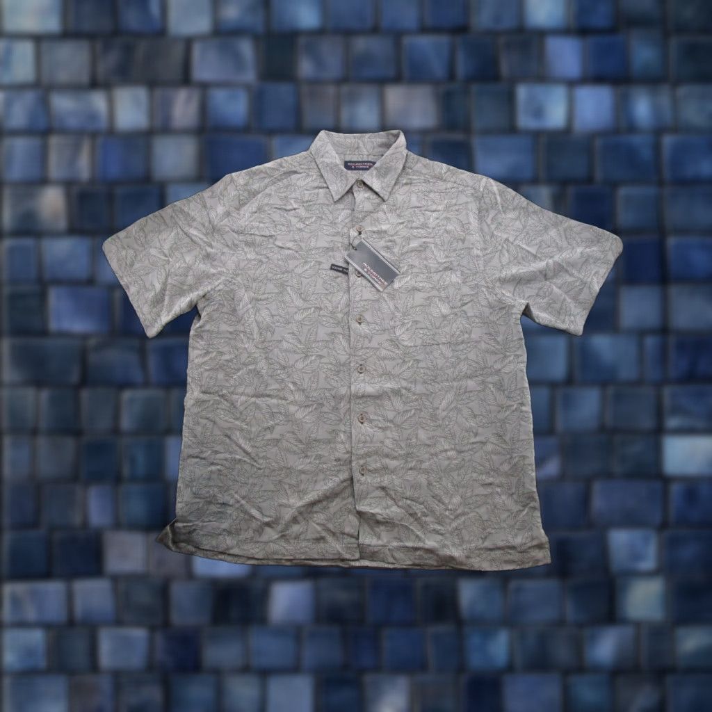 Roundtree & Yorke Roundtree & Yorke Leaf Print Square Tail Button Shirt Mens SZ L Modal Blend NEW Size US L / EU 52-54 / 3 - 1 Thumbnail