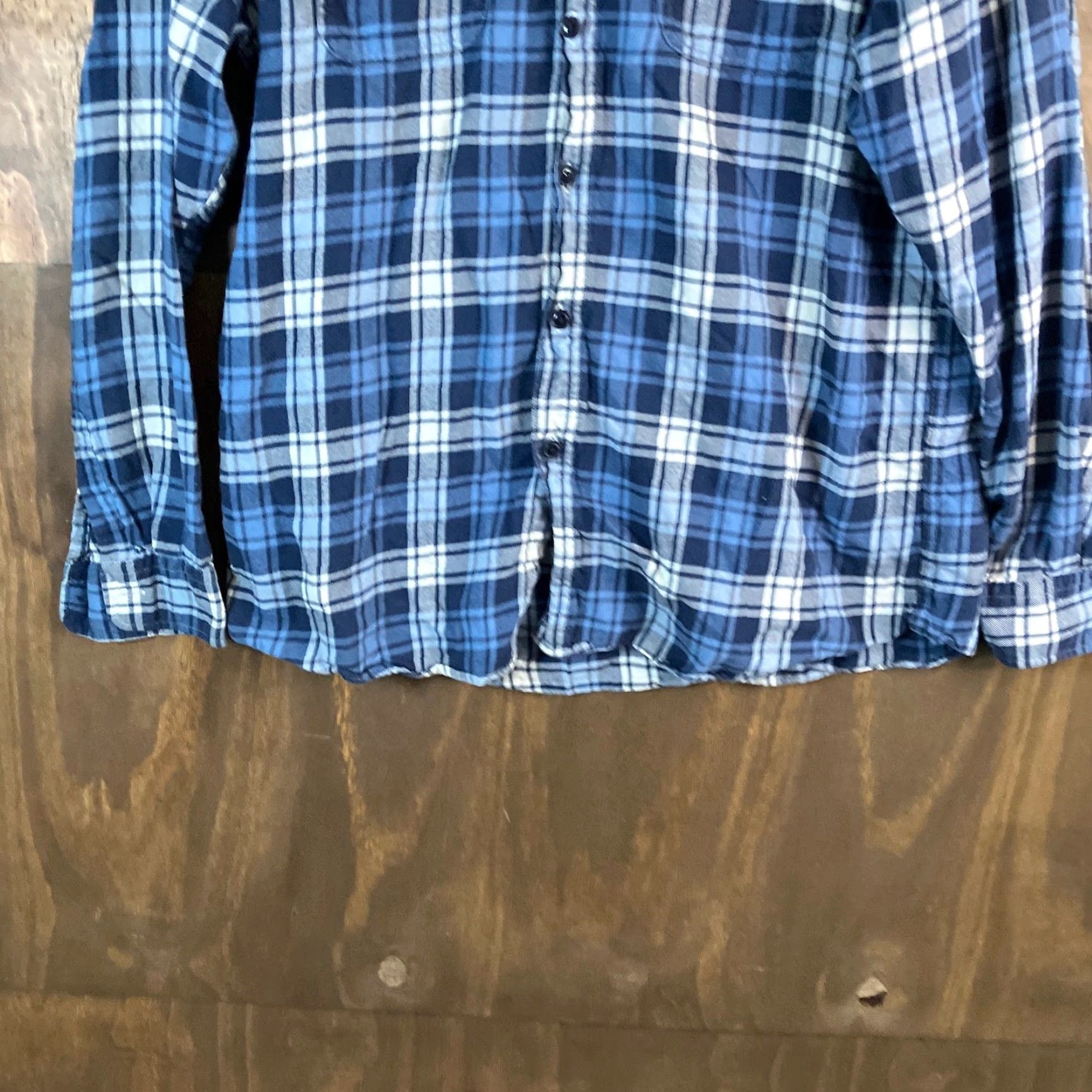 Uniqlo Uniqlo Mens Shirt Blue White Plaid Collared Button-Down Long Sleeve XL Casual Workwear Preppy Size US XL / EU 56 / 4 - 3 Thumbnail