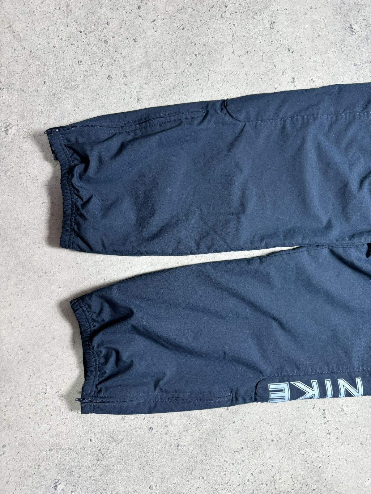 Nike Nike Vintage Nylon Baggy Track Pants Big Swoosh Logo Y2K Size US 34 / EU 50 - 3 Thumbnail