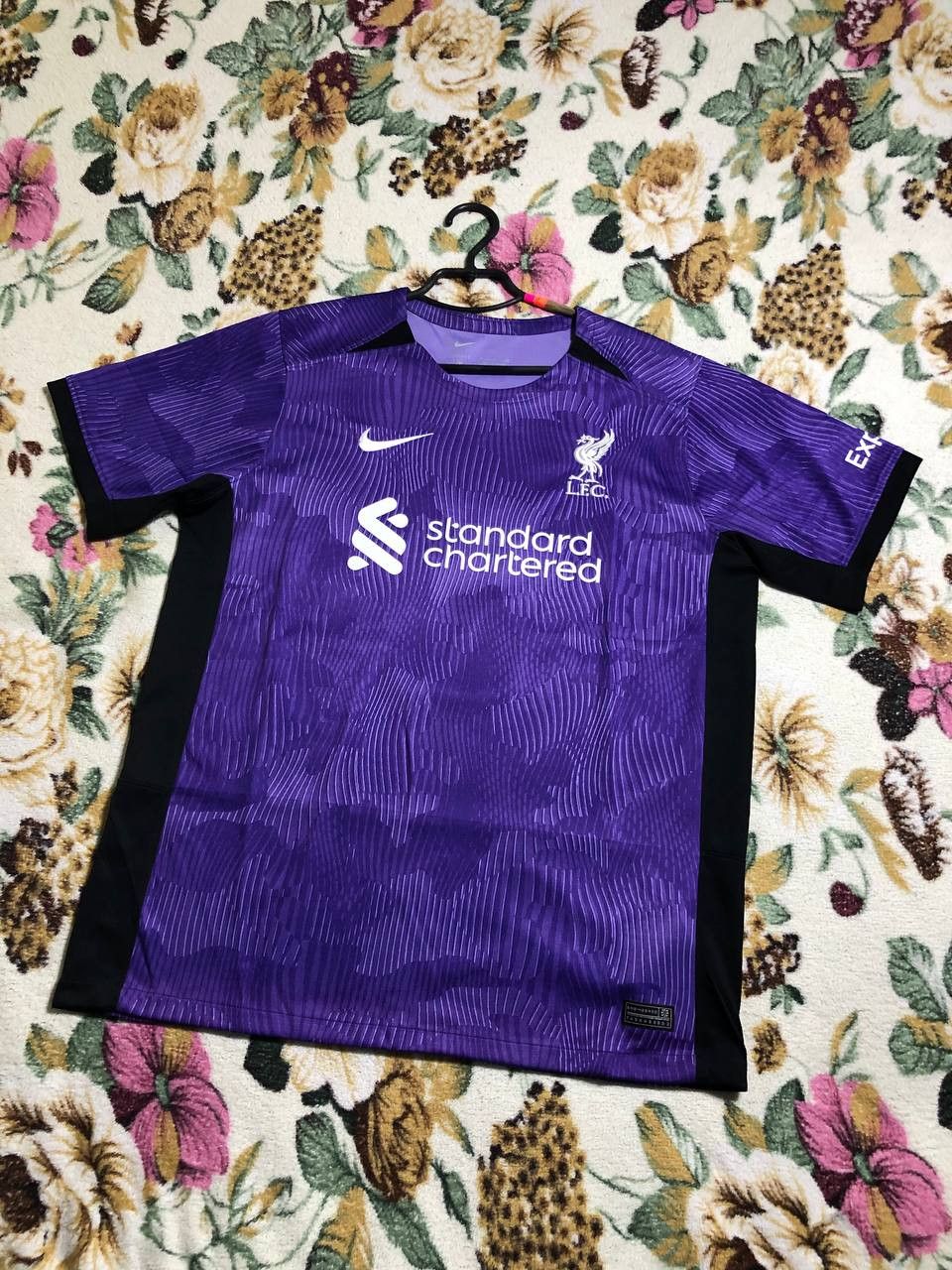 Nike Football Shirts Liverpool Nike Liverpool Third Kit Size US XL / EU 56 / 4 - 1 Thumbnail