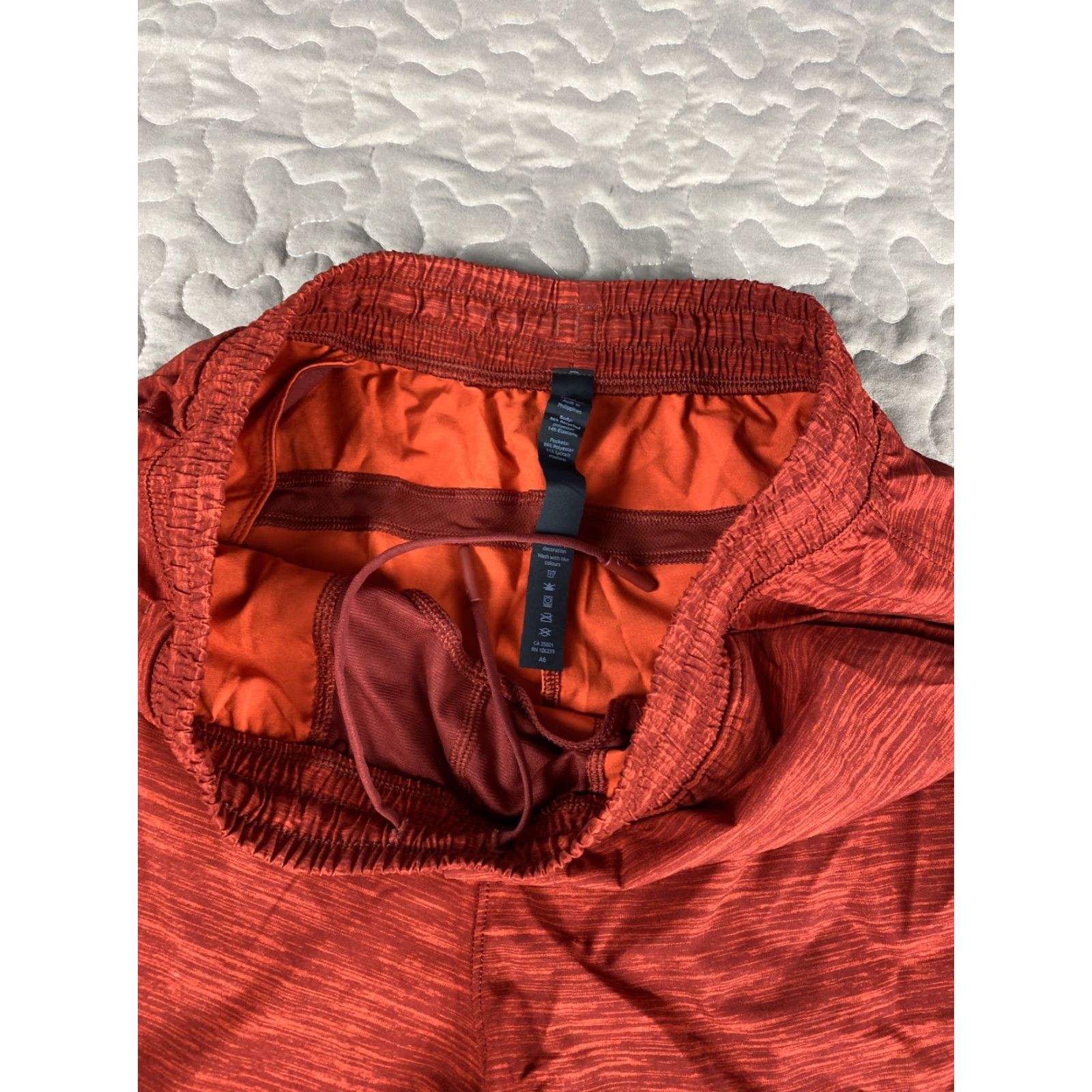 Lululemon Lululemon Mens Athletic Shorts sz M Gym Workout 9" Multicolor Size US 31 - 2 Thumbnail