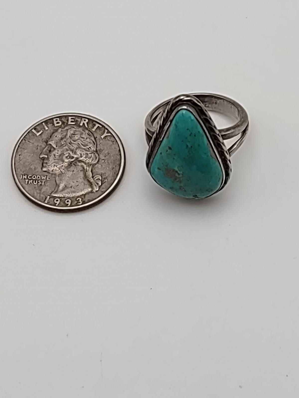 The Unbranded Brand Sterling Silver Turquoise Stone Teardrop Ring Size 8 Size ONE SIZE - 3 Thumbnail
