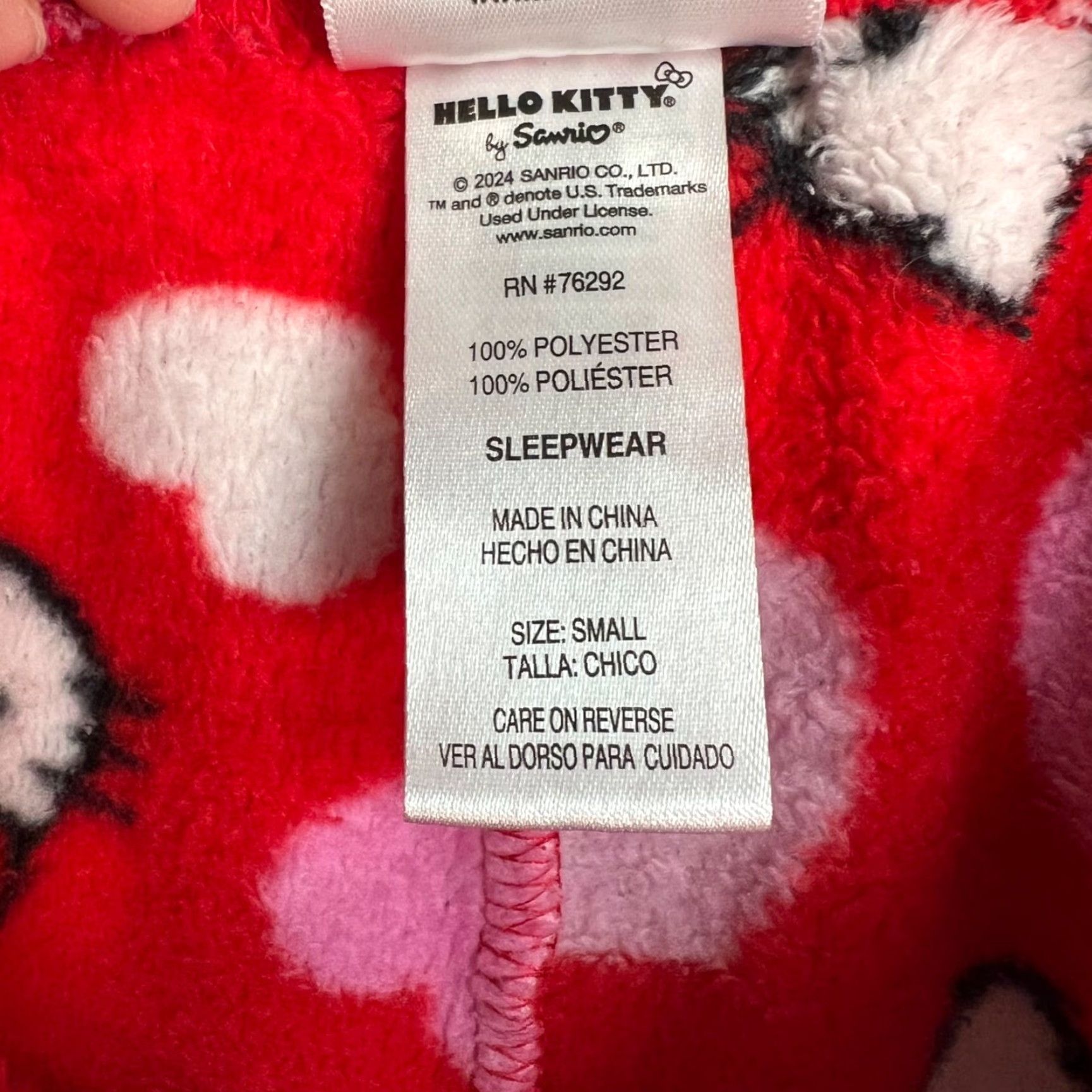 Vintage VINTAGE Hello Kitty By Sanrio Red Fleece Sweatpants Sleepwear Pants Womens Size Small Size 28" / US 6 / IT 42 - 4 Thumbnail