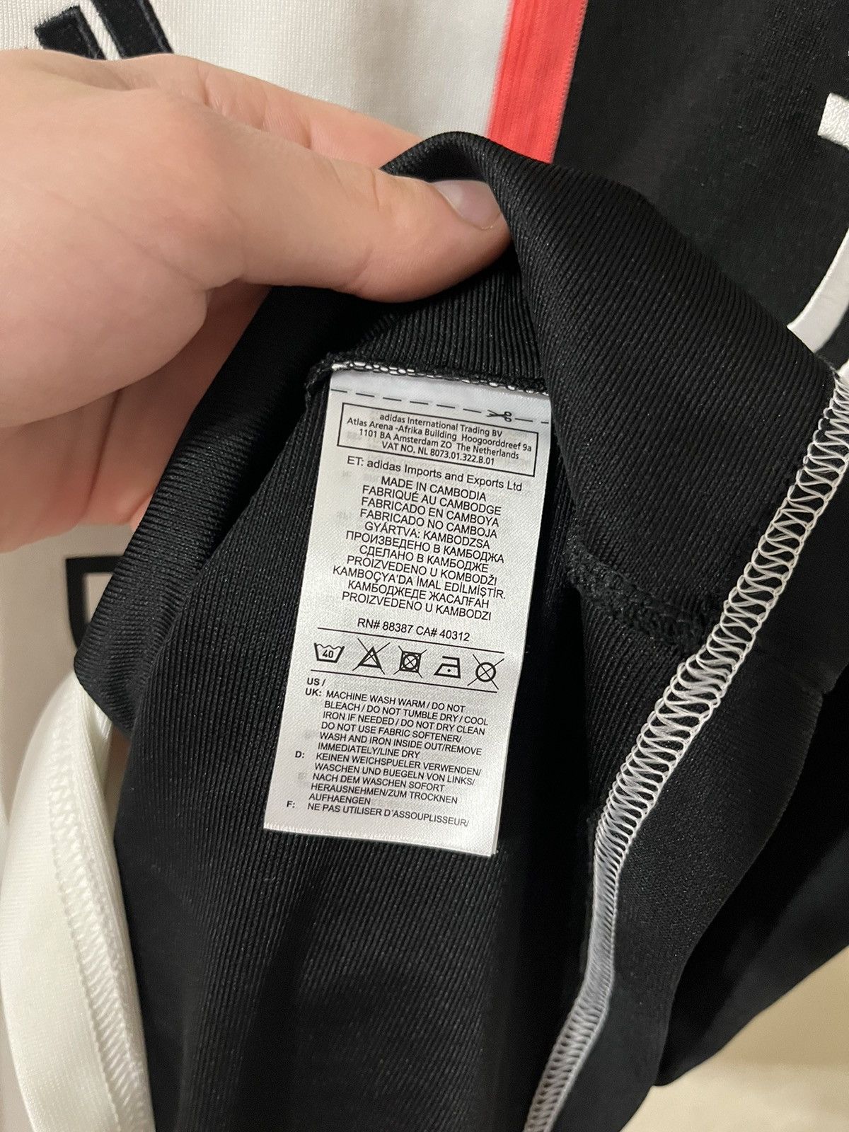 Other Adidas Juventus 18/19 Home Jersey Size US S / EU 44-46 / 1 - 6 Thumbnail