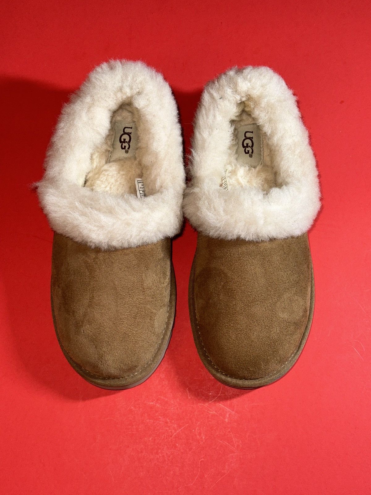Ugg UGG Womens 7 Nita Suede Sheepskin Slip-On Slippers Chestnut Size US 7 / IT 37 - 1 Thumbnail