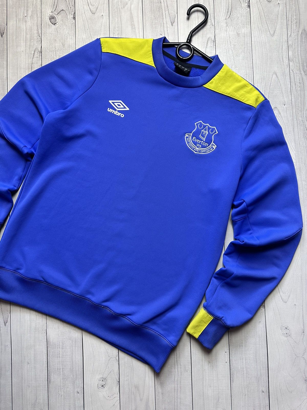 Umbro Vintage Umbro Everton soccer sweatshirt logo blue size M Size US M / EU 48-50 / 2 - 2 Thumbnail