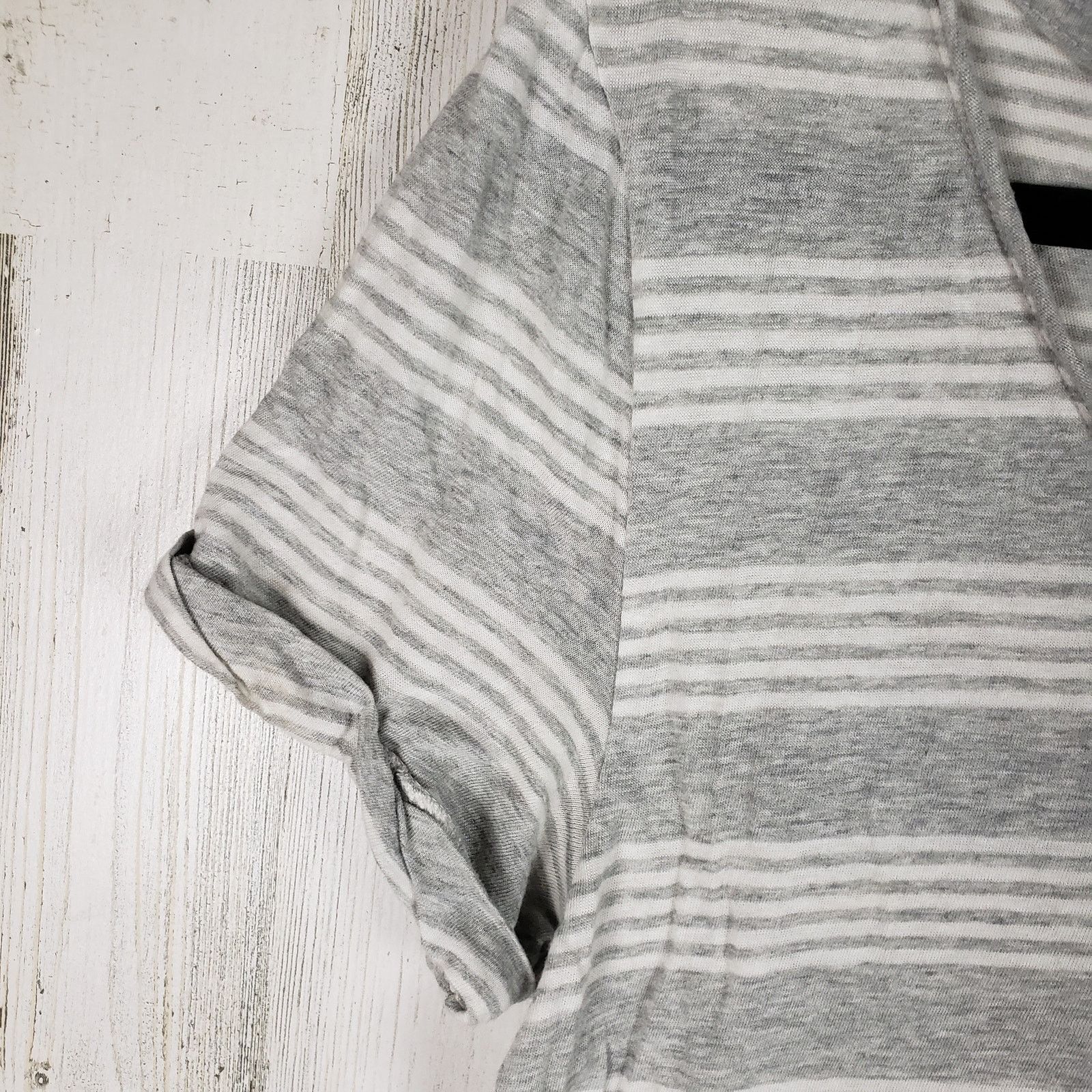 Aeropostale Aero Seriously Soft Perfect Gray & White Striped Tee Small Size S / US 4 / IT 40 - 3 Thumbnail