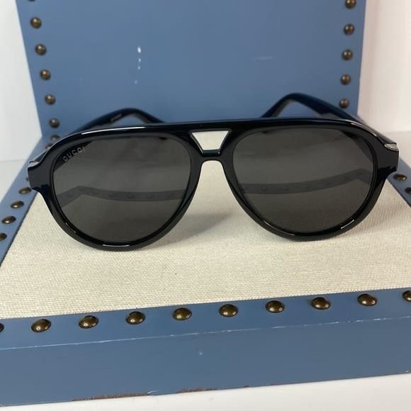 Gucci GUCCI GG0767S aviator sunglass comes in a shiny black frame Size ONE SIZE - 7 Thumbnail