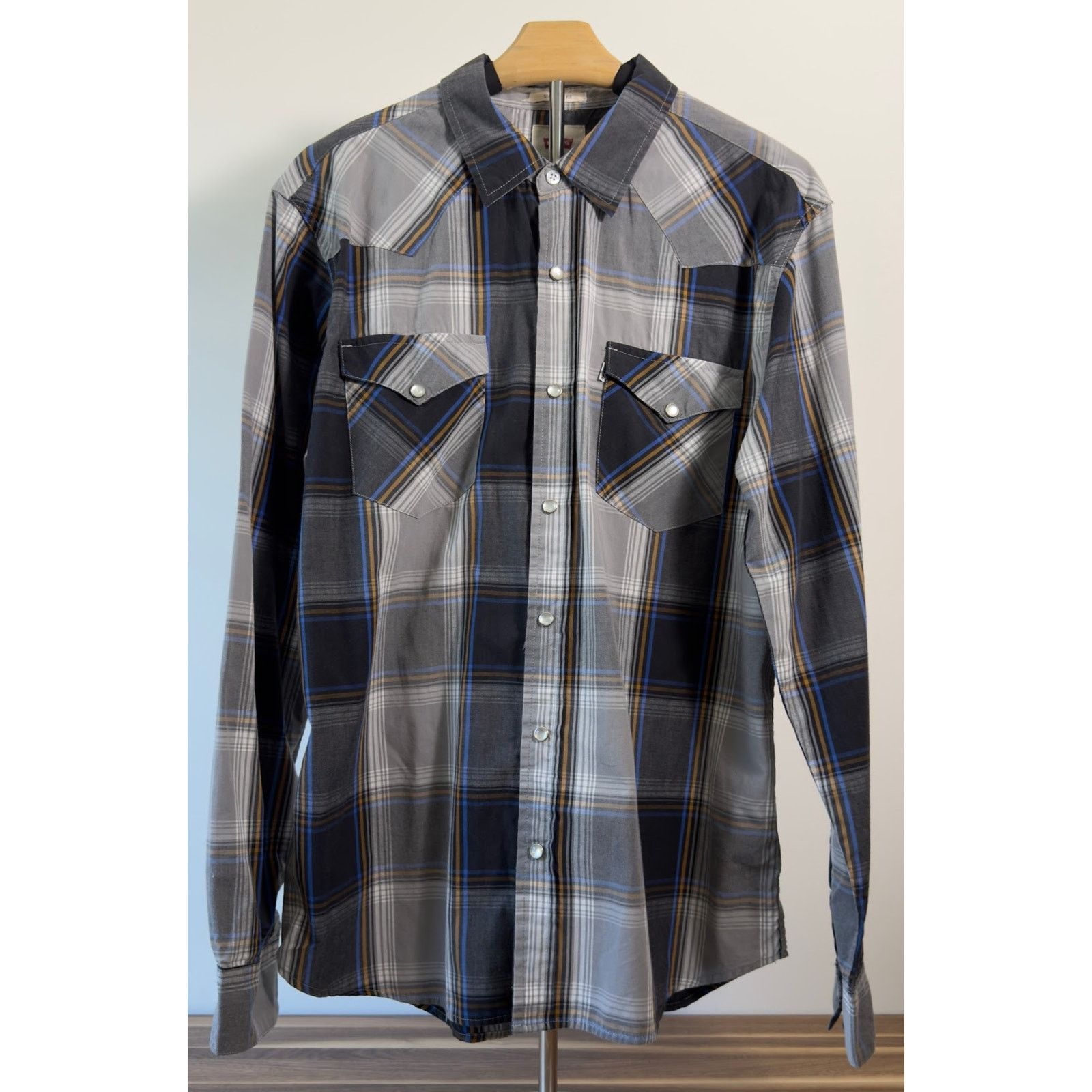 Levi's Levi's Western Grey Black Plaid Pearl Snap Button Down - Lg Size US L / EU 52-54 / 3 - 1 Thumbnail