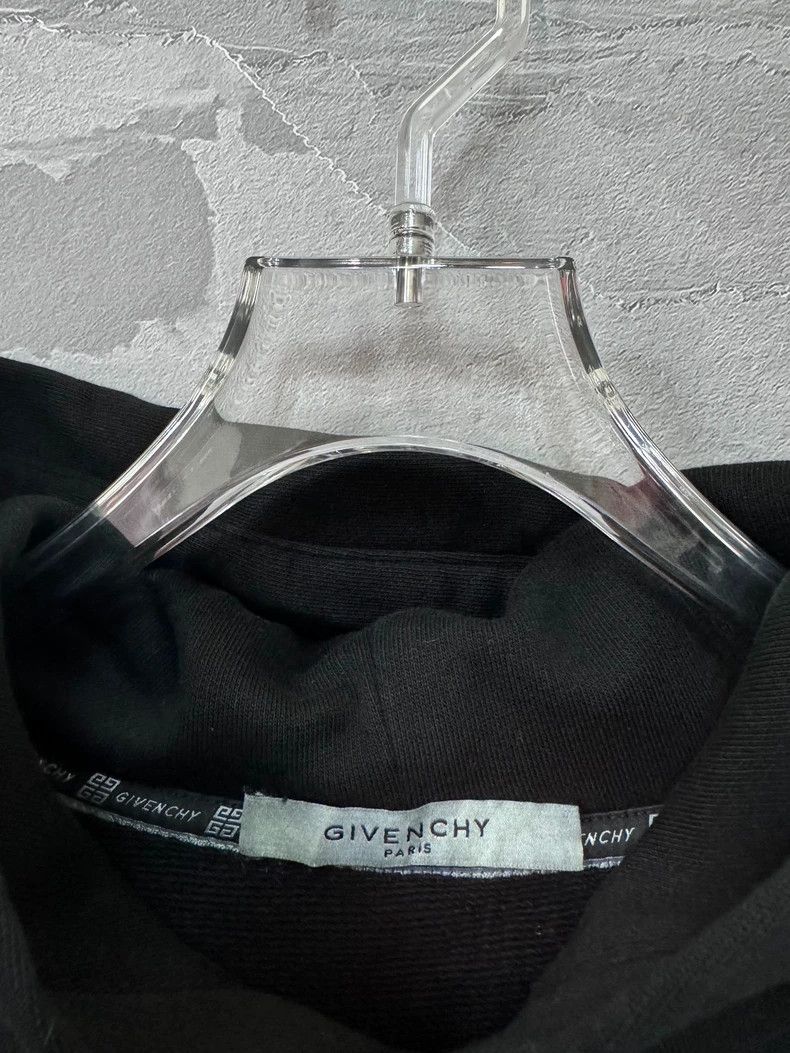 Givenchy Givenchy Distressed Letter Logo Hoodie Size US M / EU 48-50 / 2 - 3 Thumbnail