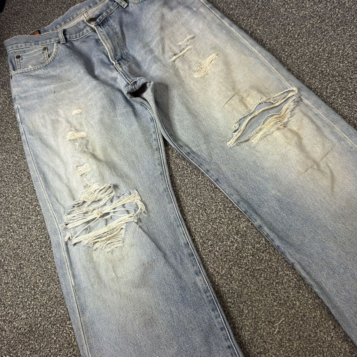 Japanese Brand Vintage Japanese Edwin 505xx Selvedge Thrashed Faded Jean Size US 34 / EU 50 - 4 Thumbnail