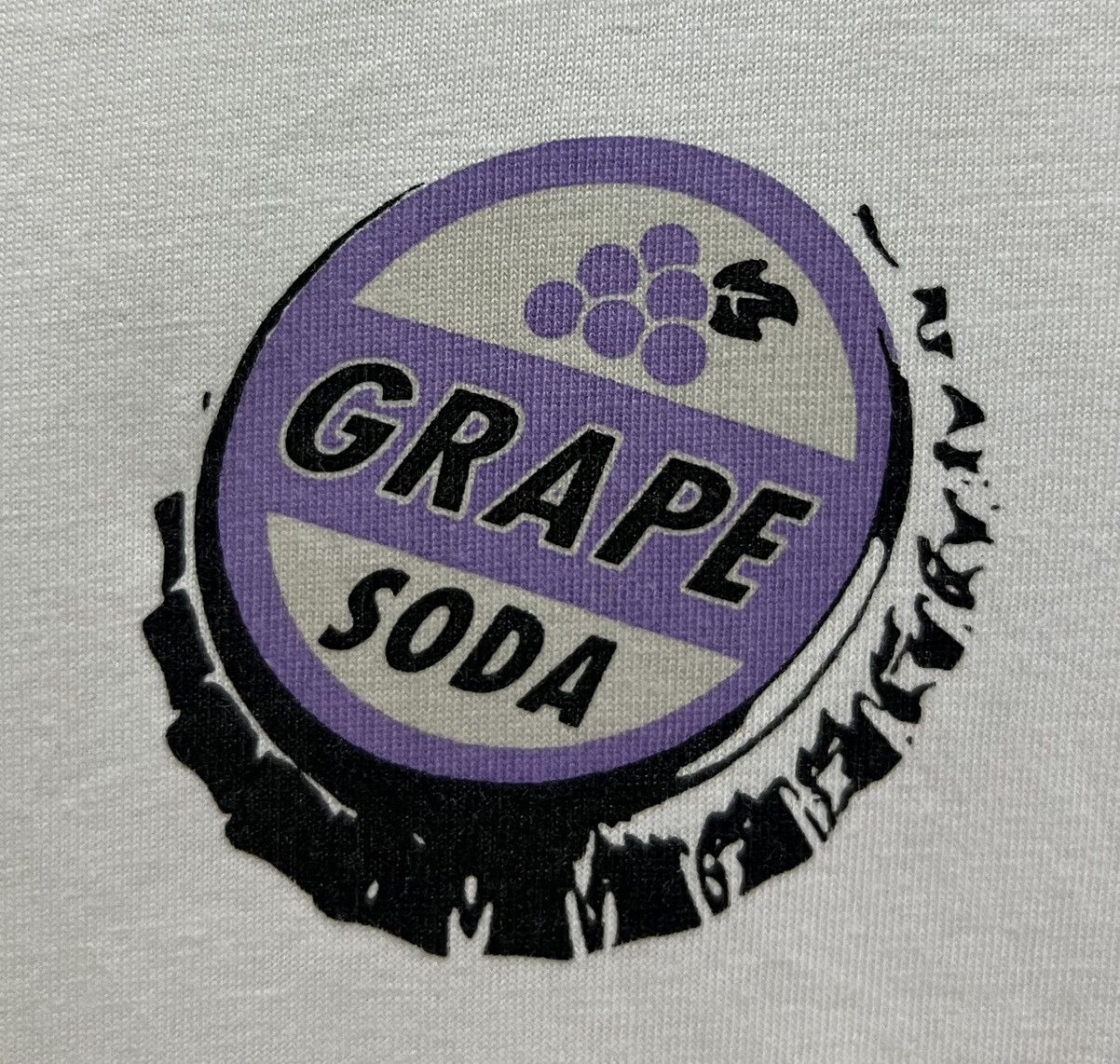 Disney × Uniqlo UNIQLO DISNEY PIXAR UP GRAPE SODA TEE SHIRT Size US L / EU 52-54 / 3 - 3 Thumbnail