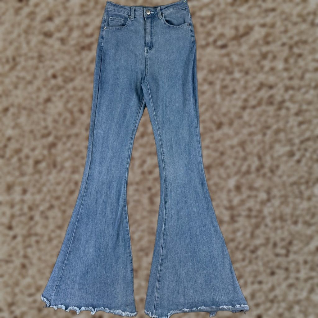 Shein SheIn Jeans Women's Juniors Medium Blue Denim Flared Raw Hem 22x31 5-Pocket Cotton Stretch Regular Zip Size 32" / US 10 / IT 46 - 1 Thumbnail