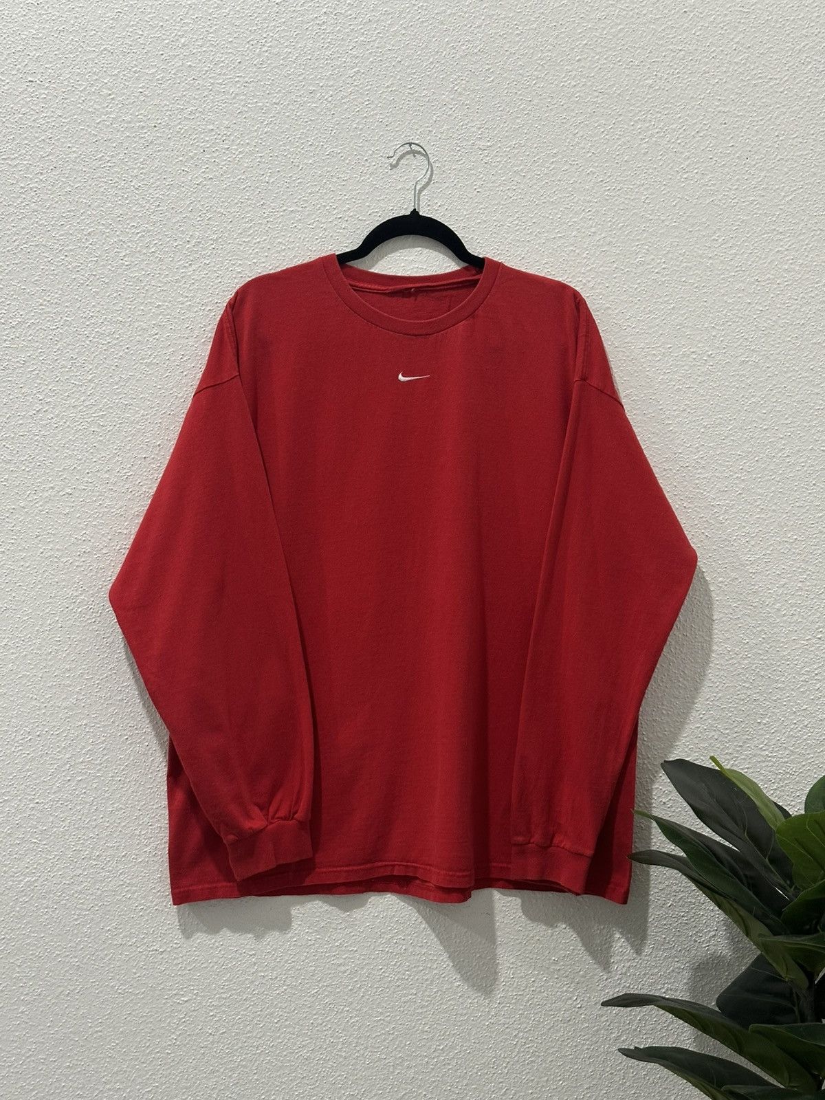Nike Vintage Y2K Nike Center Swoosh Crewneck L/S T-shirt Size XL Size US XL / EU 56 / 4 - 1 Thumbnail
