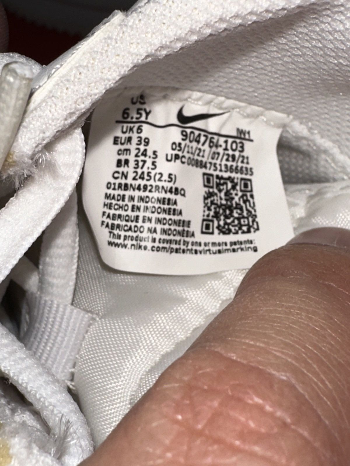 Nike NIKE Cortez Youth Grade-School Basic SL (GS) 'Forest Gump' Size US 8 / IT 38 - 9 Thumbnail