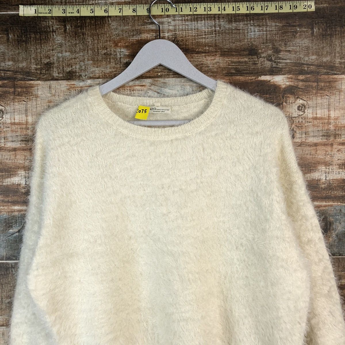 Vintage DLL Earth Music & Econology Cream Mohair Knitwear #C075 Size S / US 4 / IT 40 - 2 Thumbnail
