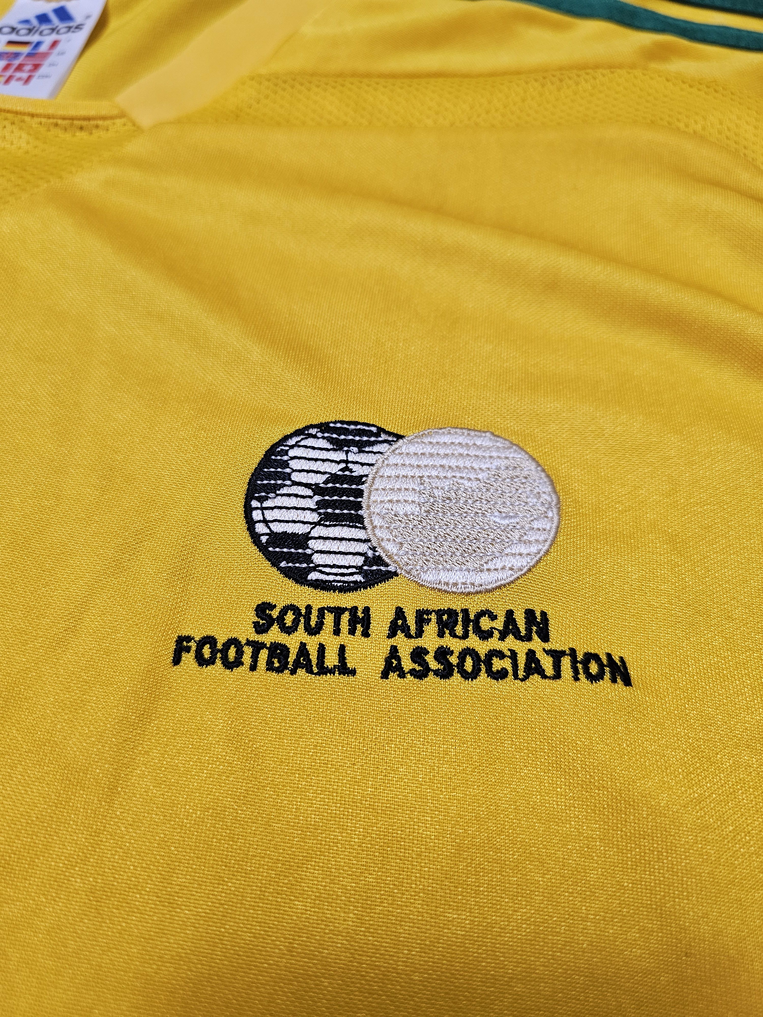 Vintage SOUTH AFRICA 2002 2004 HOME FOOTBALL SHIRT SOCCER JERSEY Size US L / EU 52-54 / 3 - 4 Thumbnail
