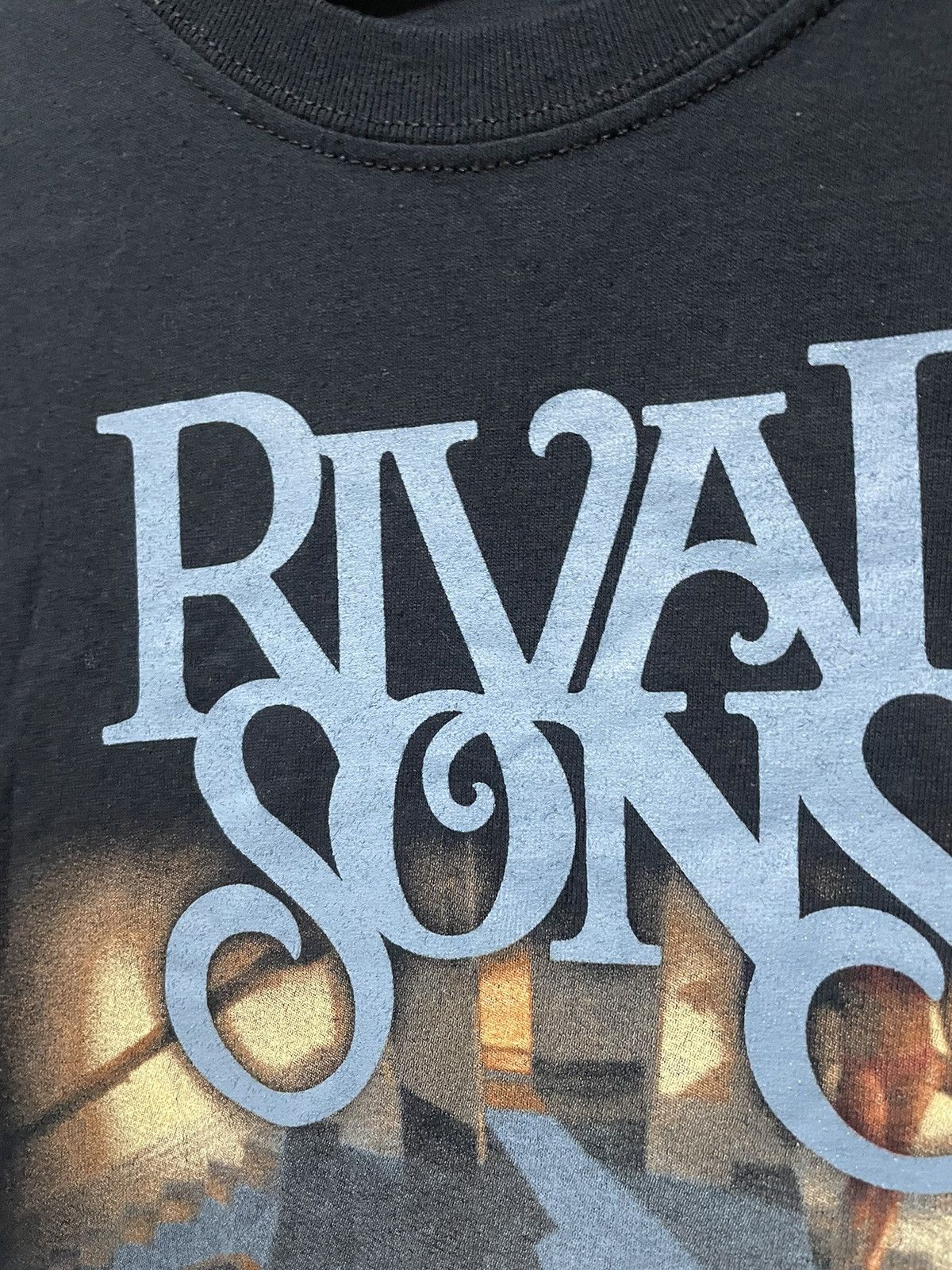 Band Tees × Vintage Rival Sons Pressure & Time Tour Tee Vintage Rock Band Merch Size US L / EU 52-54 / 3 - 5 Thumbnail