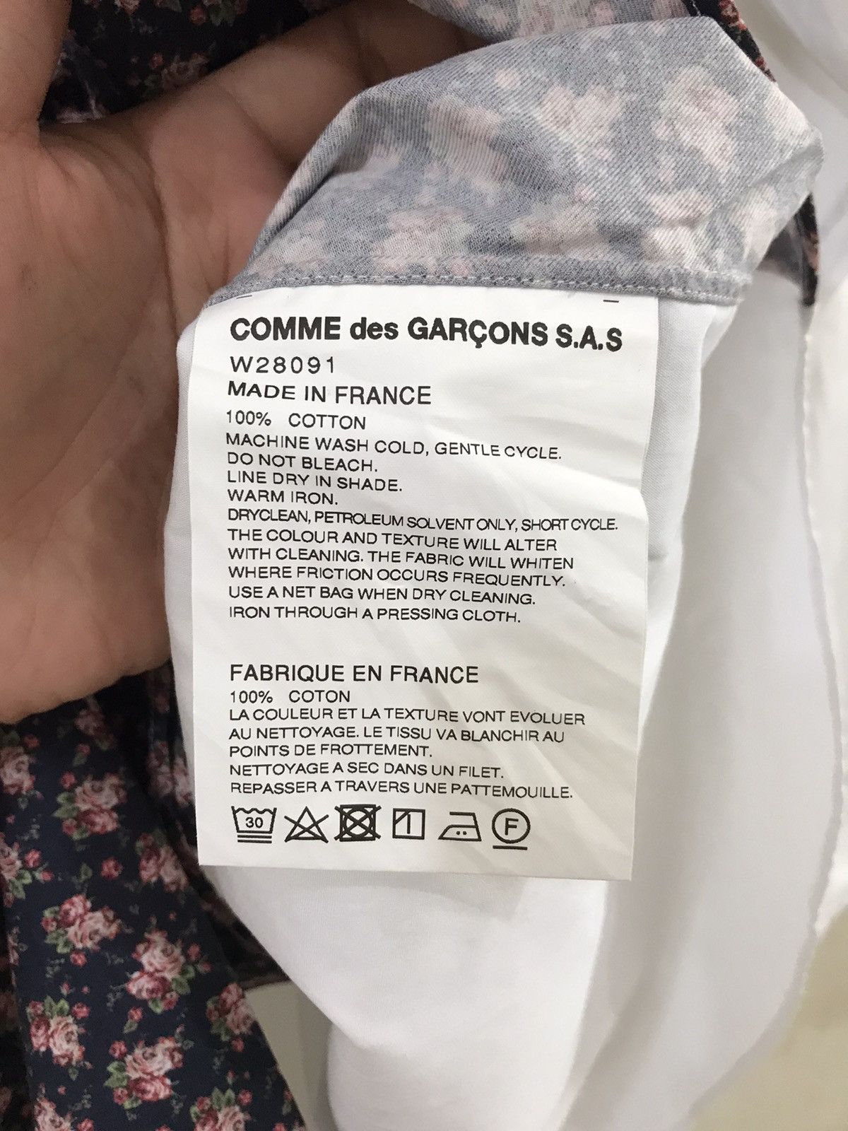 Comme des Garcons Comme des garcons Flower Print Shirt Size US L / EU 52-54 / 3 - 6 Thumbnail