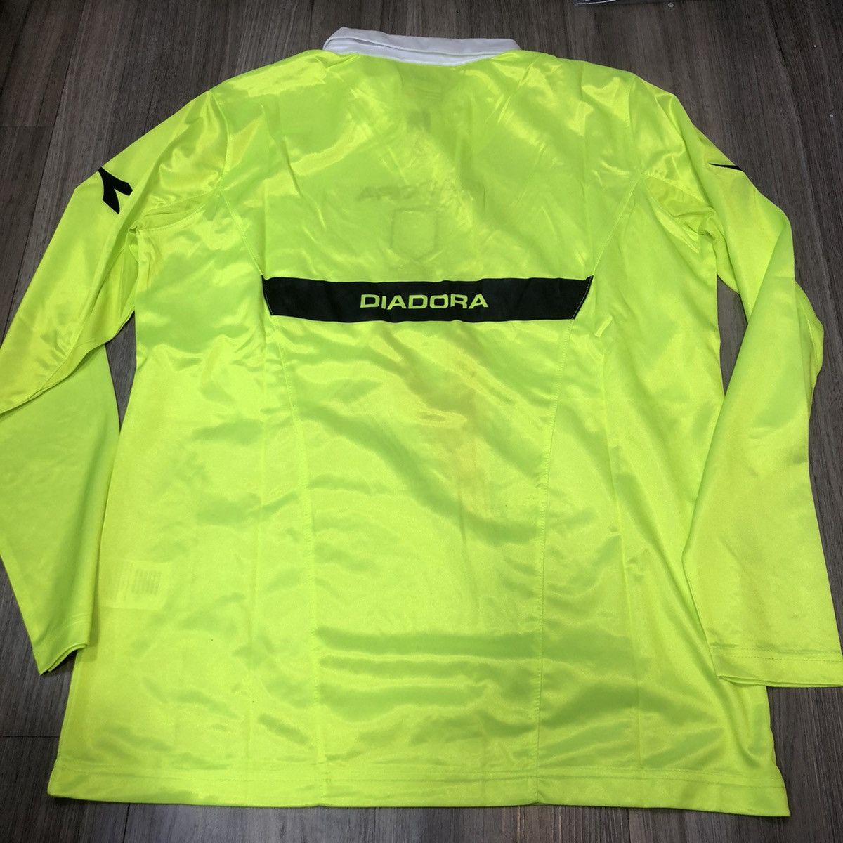Diadora Italy Serie A 2011 referee jersey Size US M / EU 48-50 / 2 - 2 Thumbnail