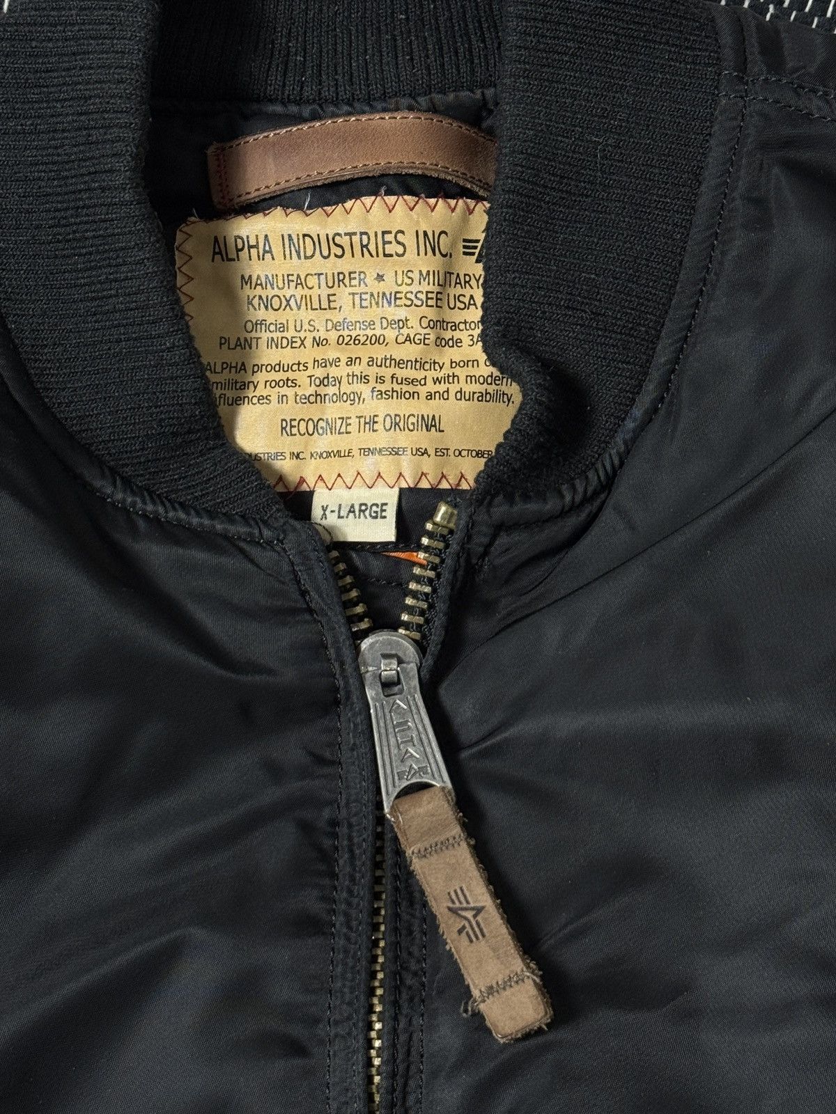 Alpha Industries VINTAGE ALPHA INDUSTRIES OVERSIZED NYLON BOMBERS Size XL / US 12-14 / IT 48-50 - 4 Thumbnail